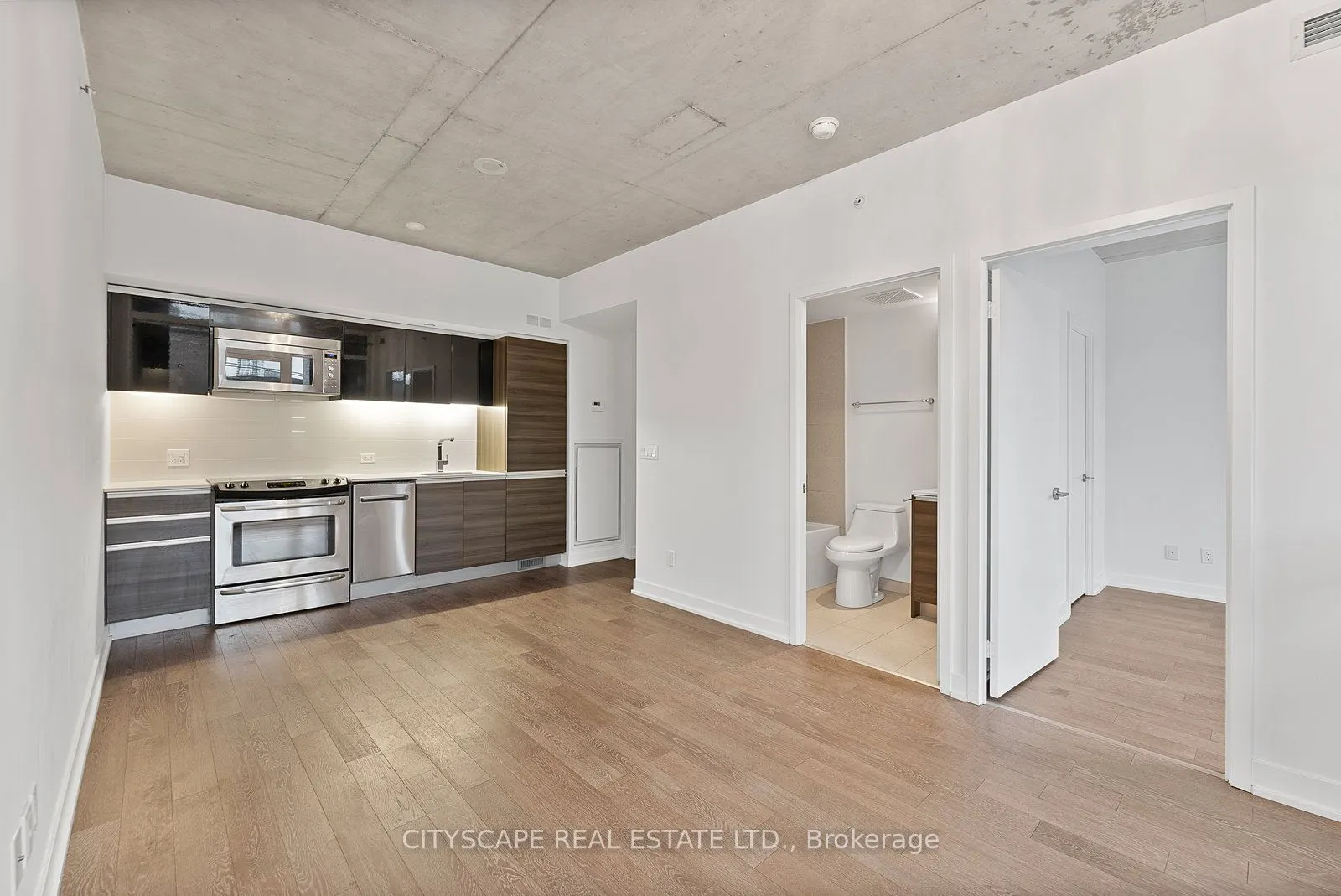 1190 Dundas Street E, #220