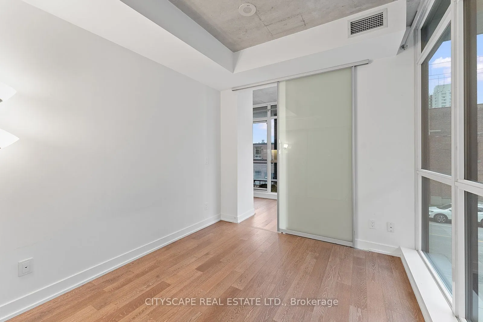 1190 Dundas Street E, #220