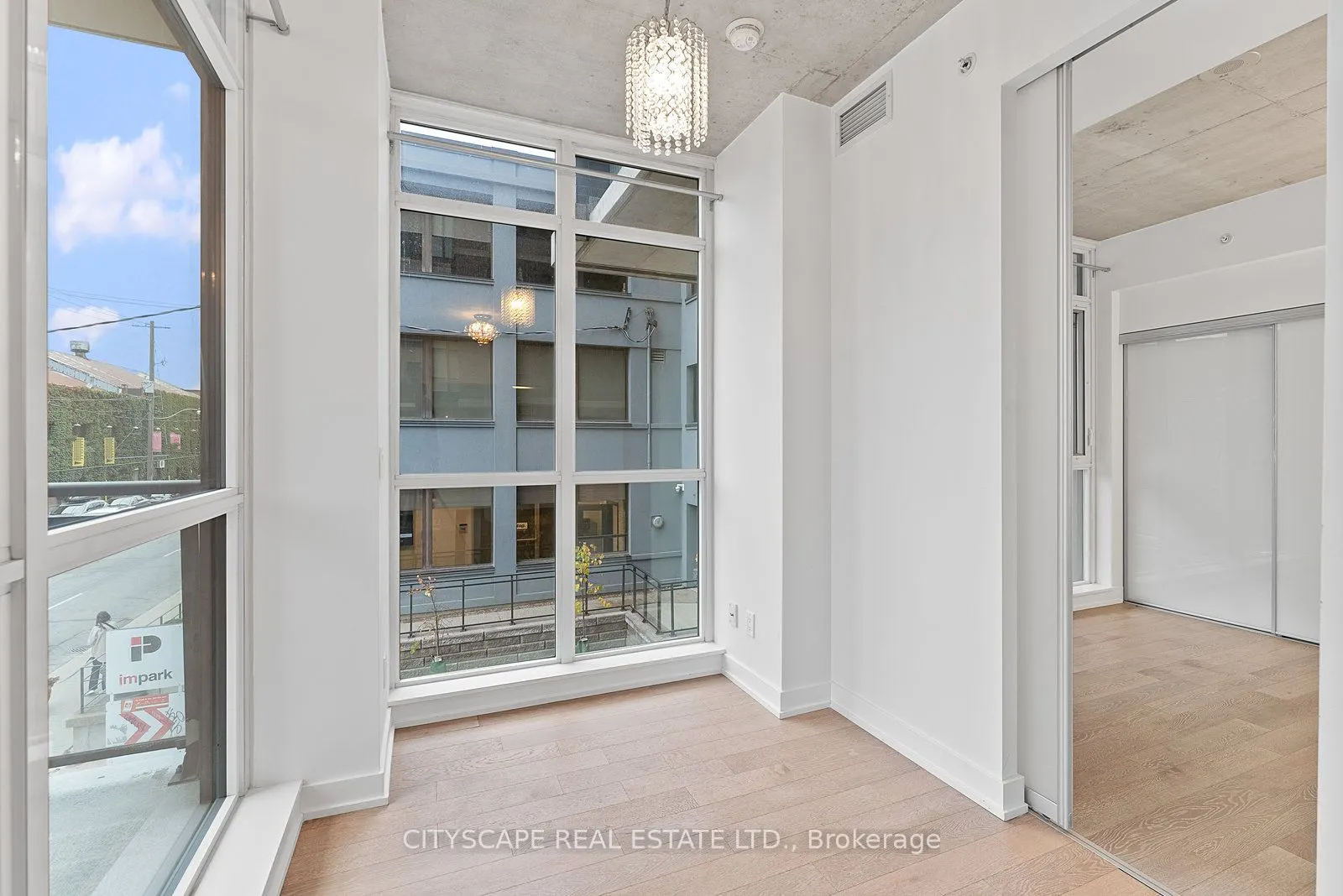 1190 Dundas Street E, #220