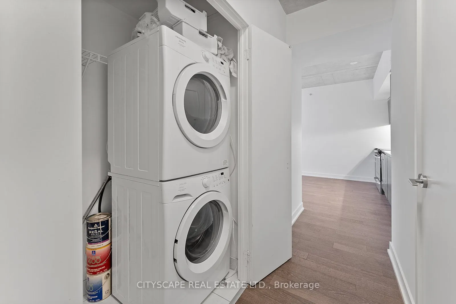 1190 Dundas Street E, #220