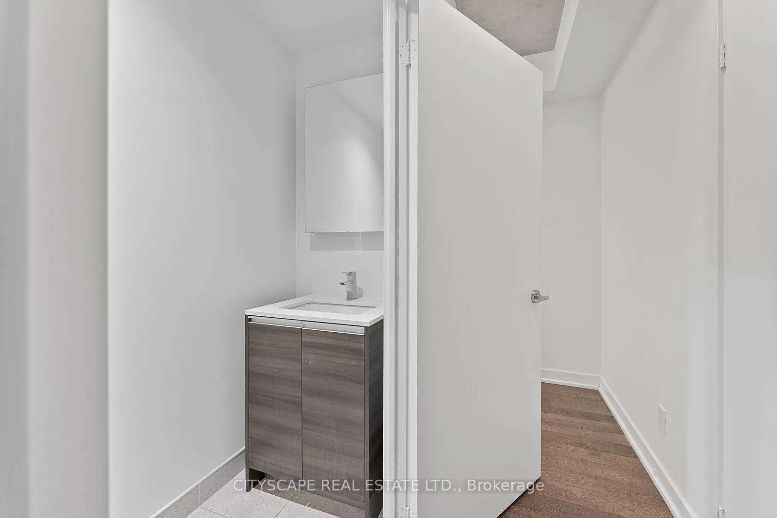 1190 Dundas Street E, #220