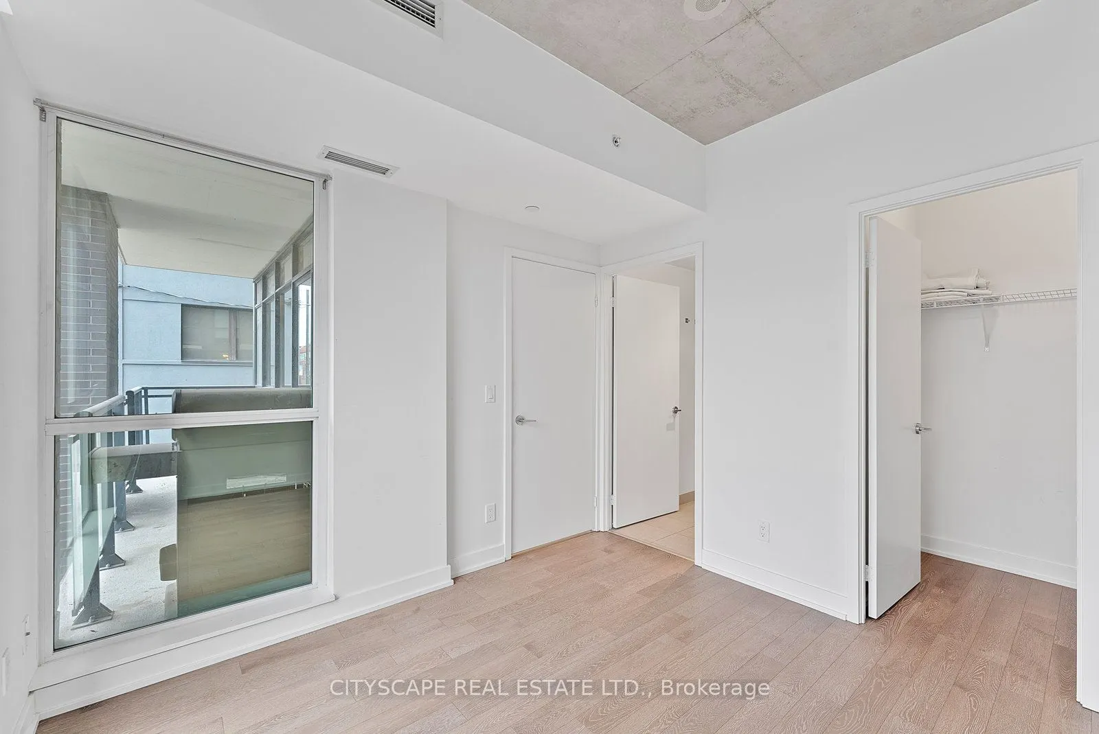 1190 Dundas Street E, #220