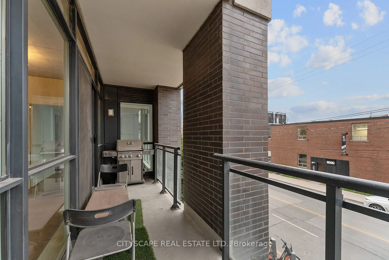 1190 Dundas Street E, #220