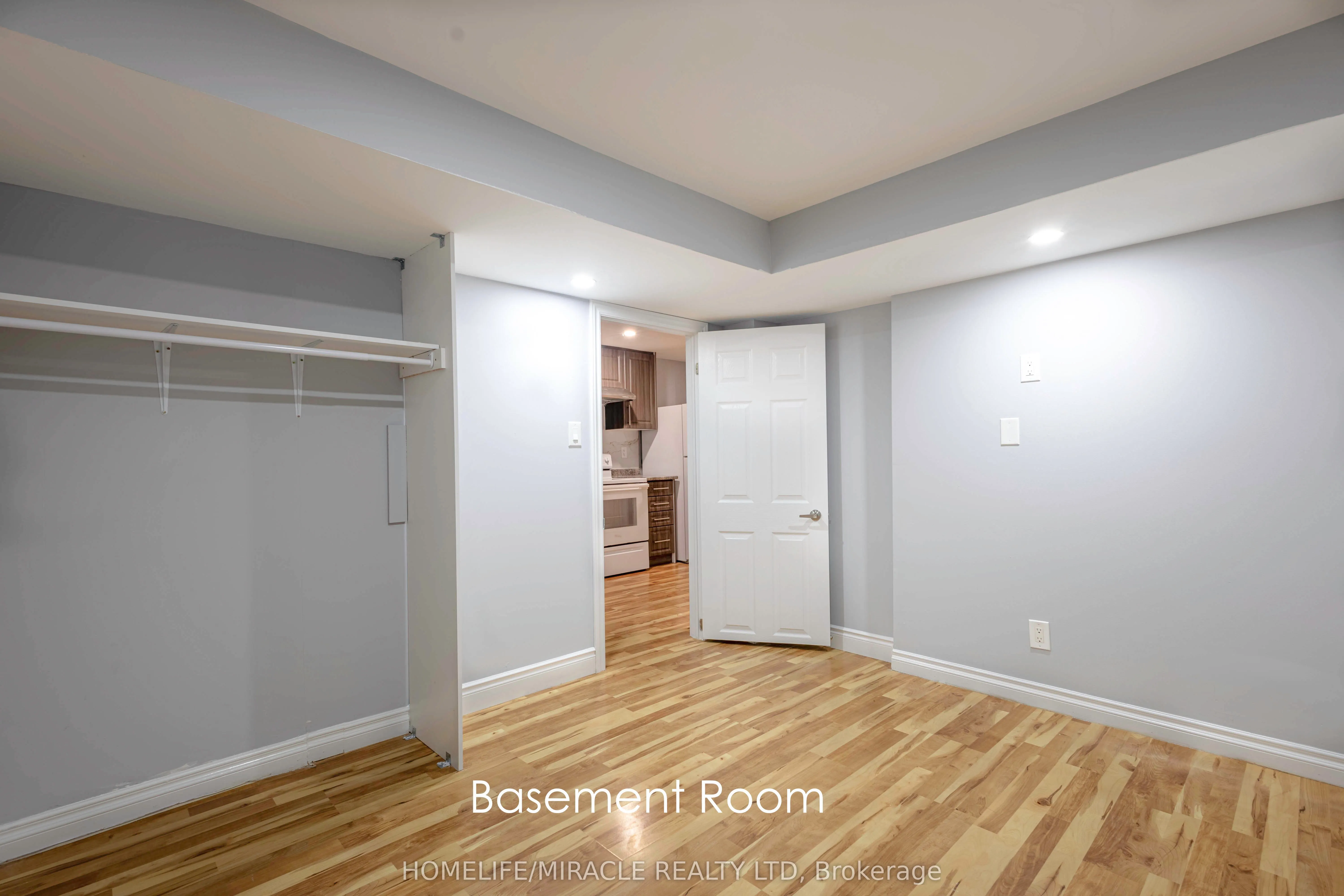 12 Gill Crescent, #Lower