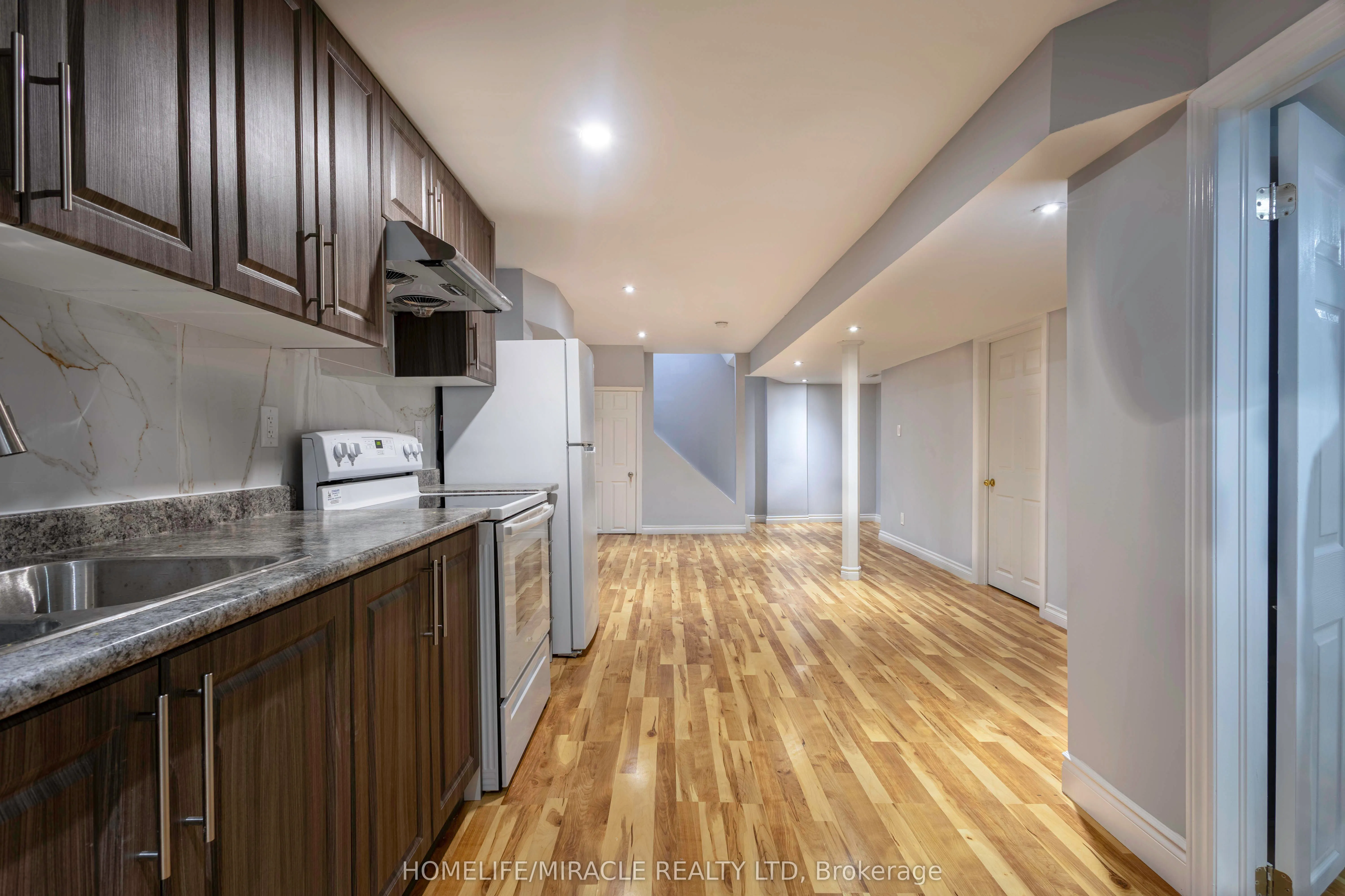 12 Gill Crescent, #Lower