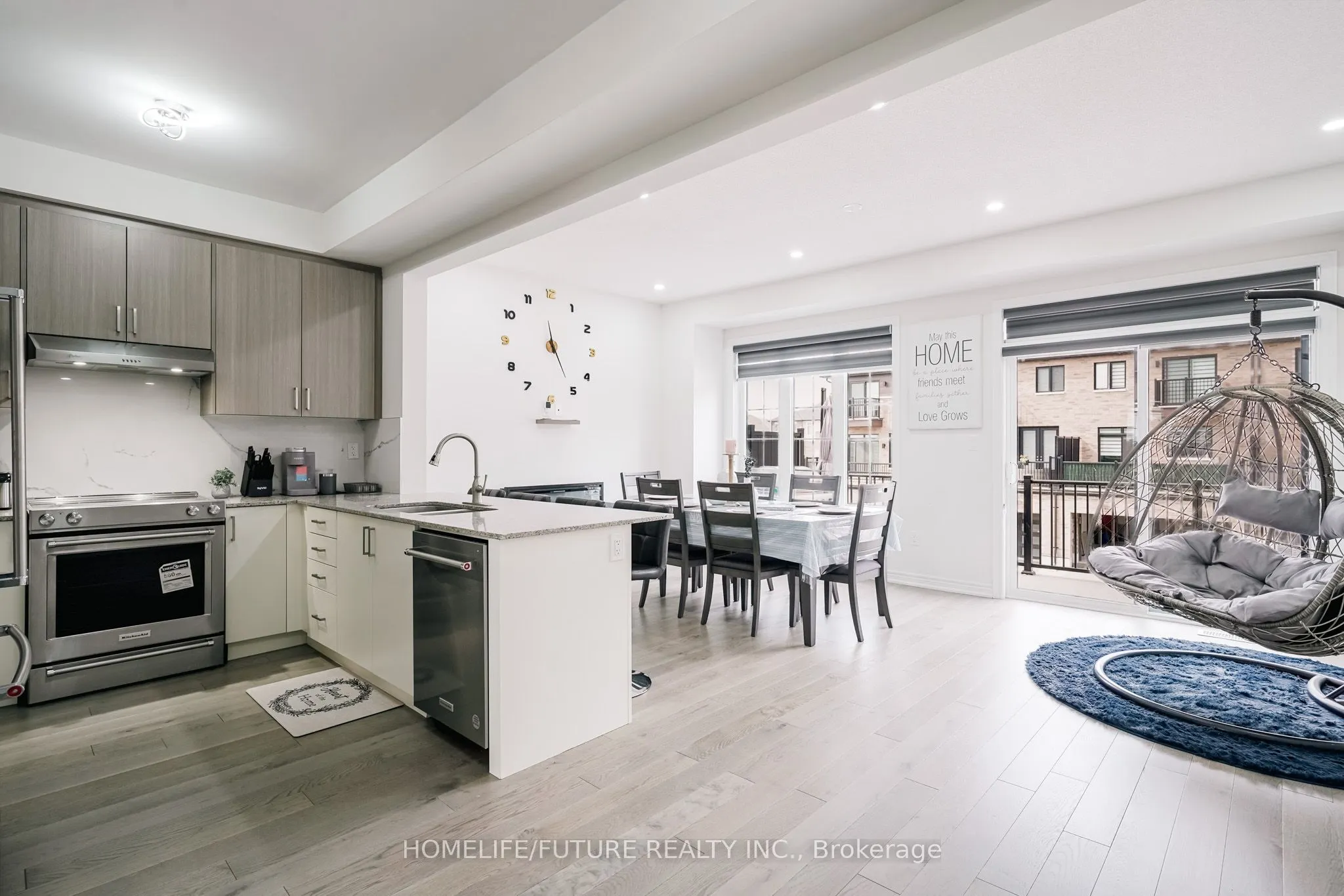 2626 Delphinium Trail