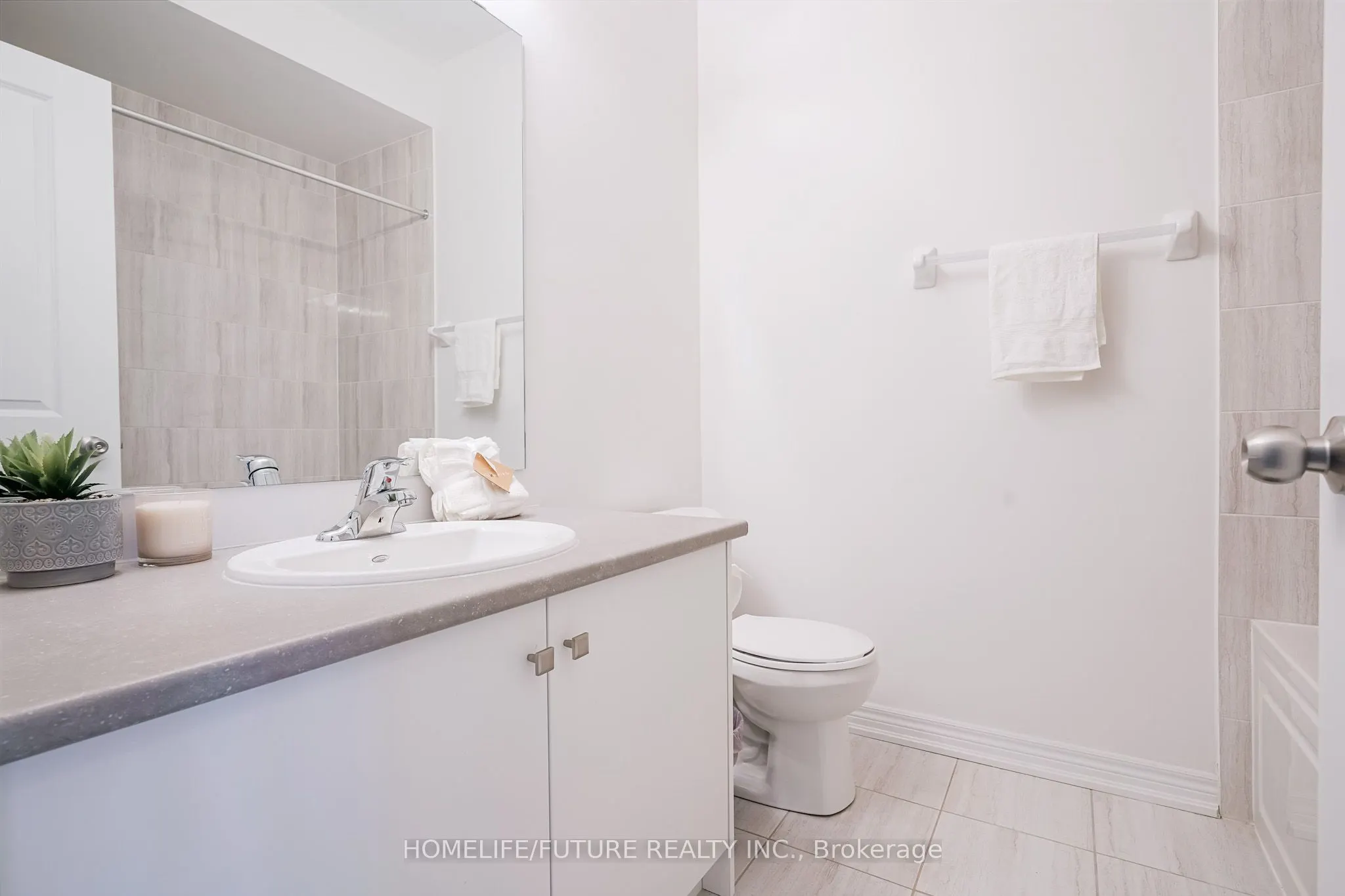 2626 Delphinium Trail