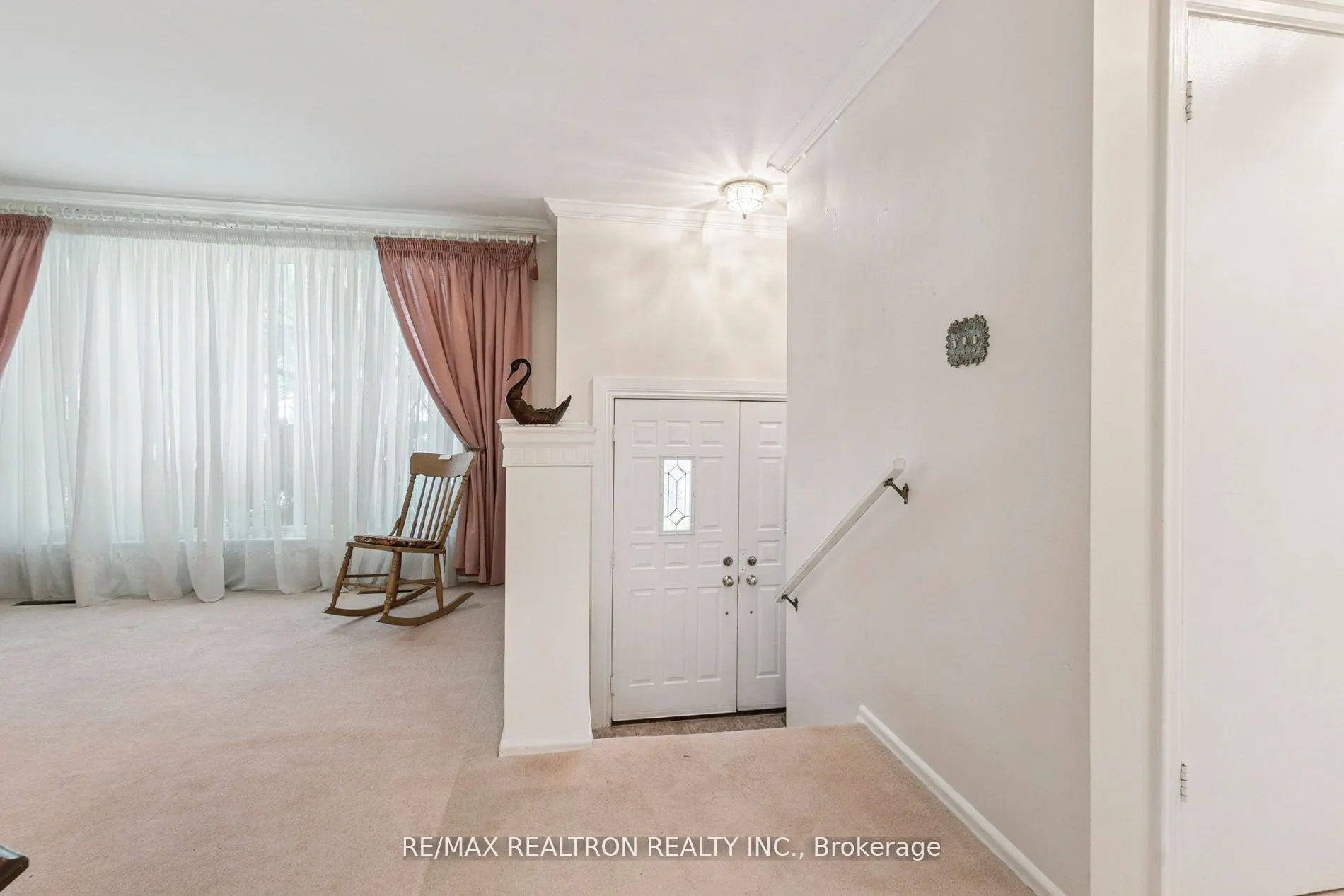 27 Elfreda Boulevard