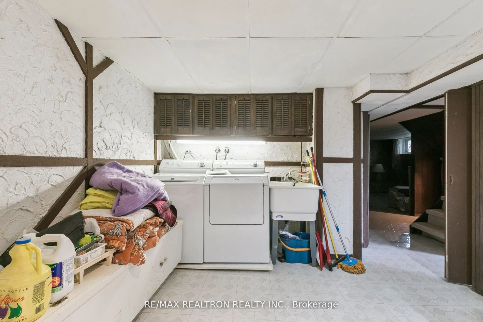 27 Elfreda Boulevard