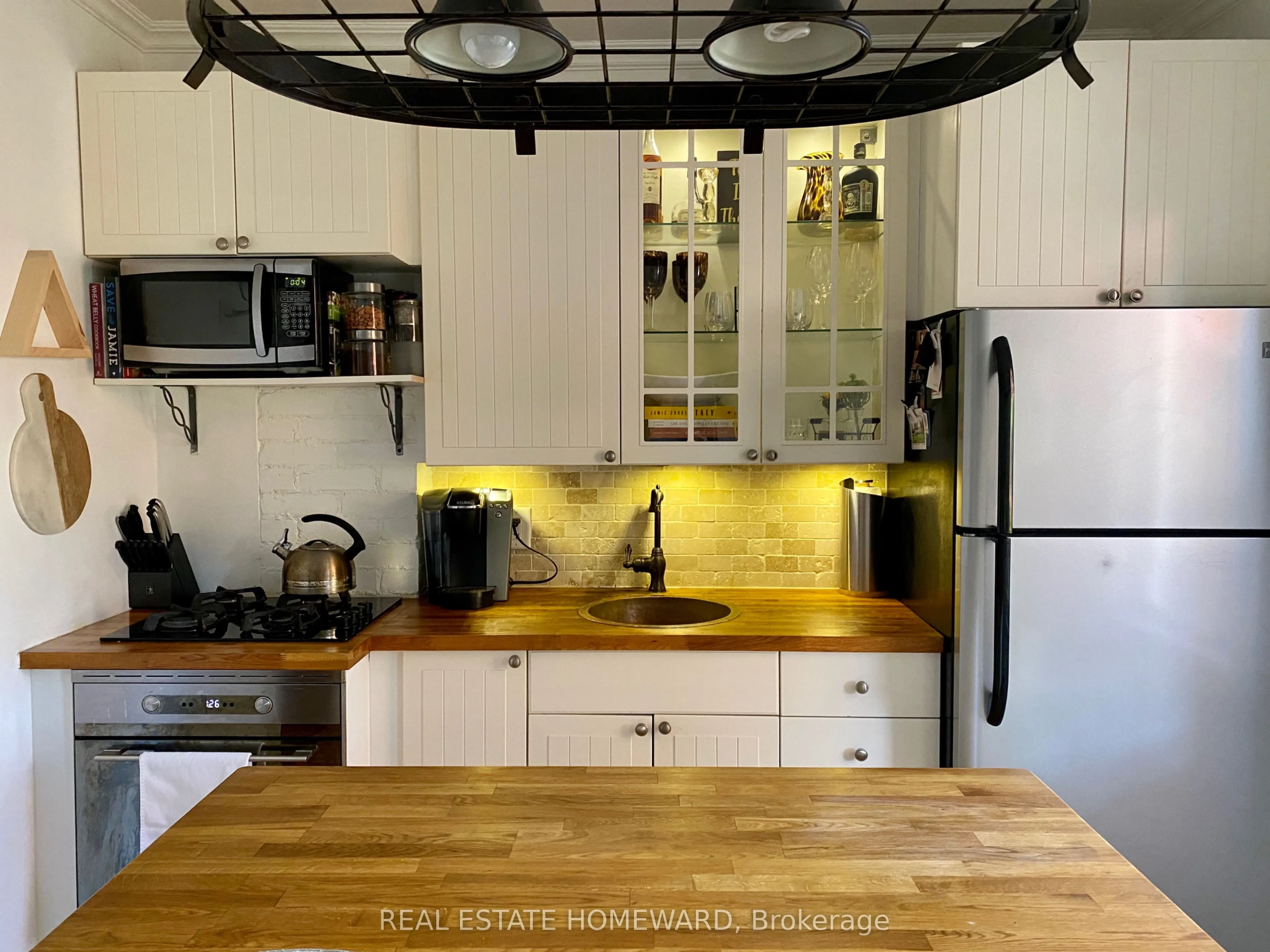 63 Queensbury Avenue