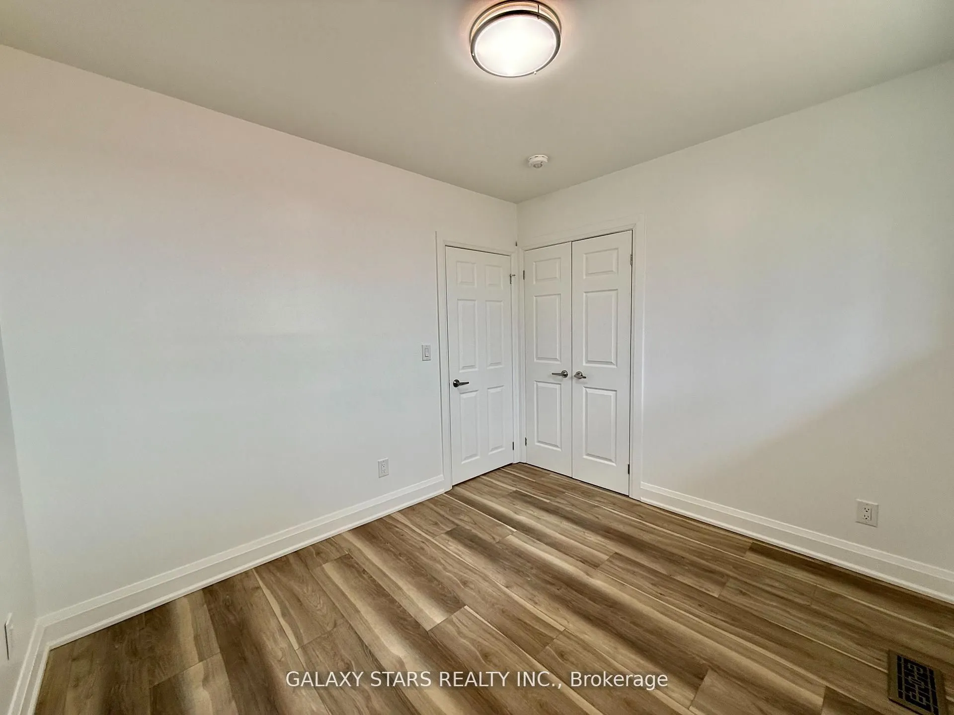 57 Moorecroft Crescent