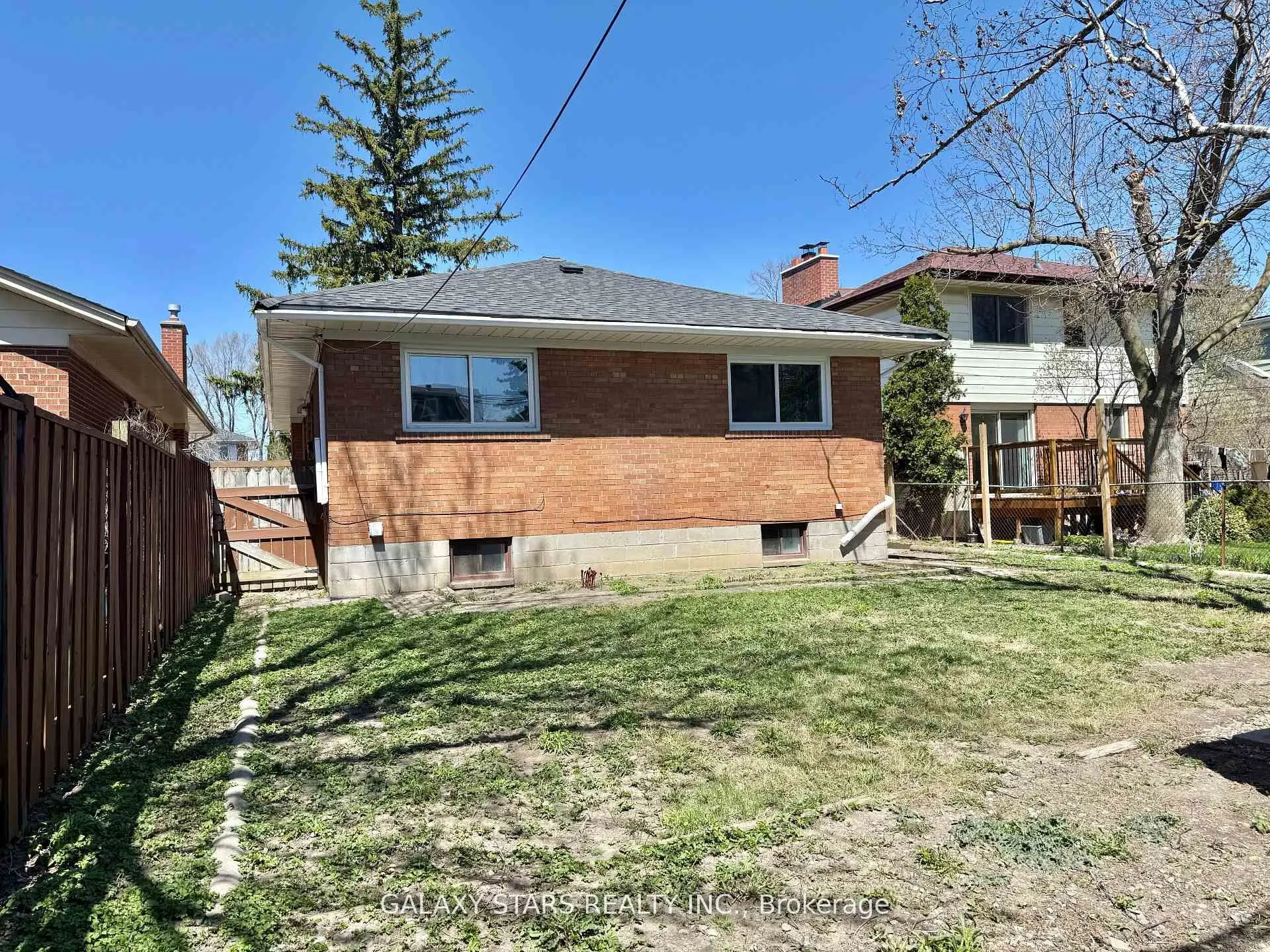 57 Moorecroft Crescent