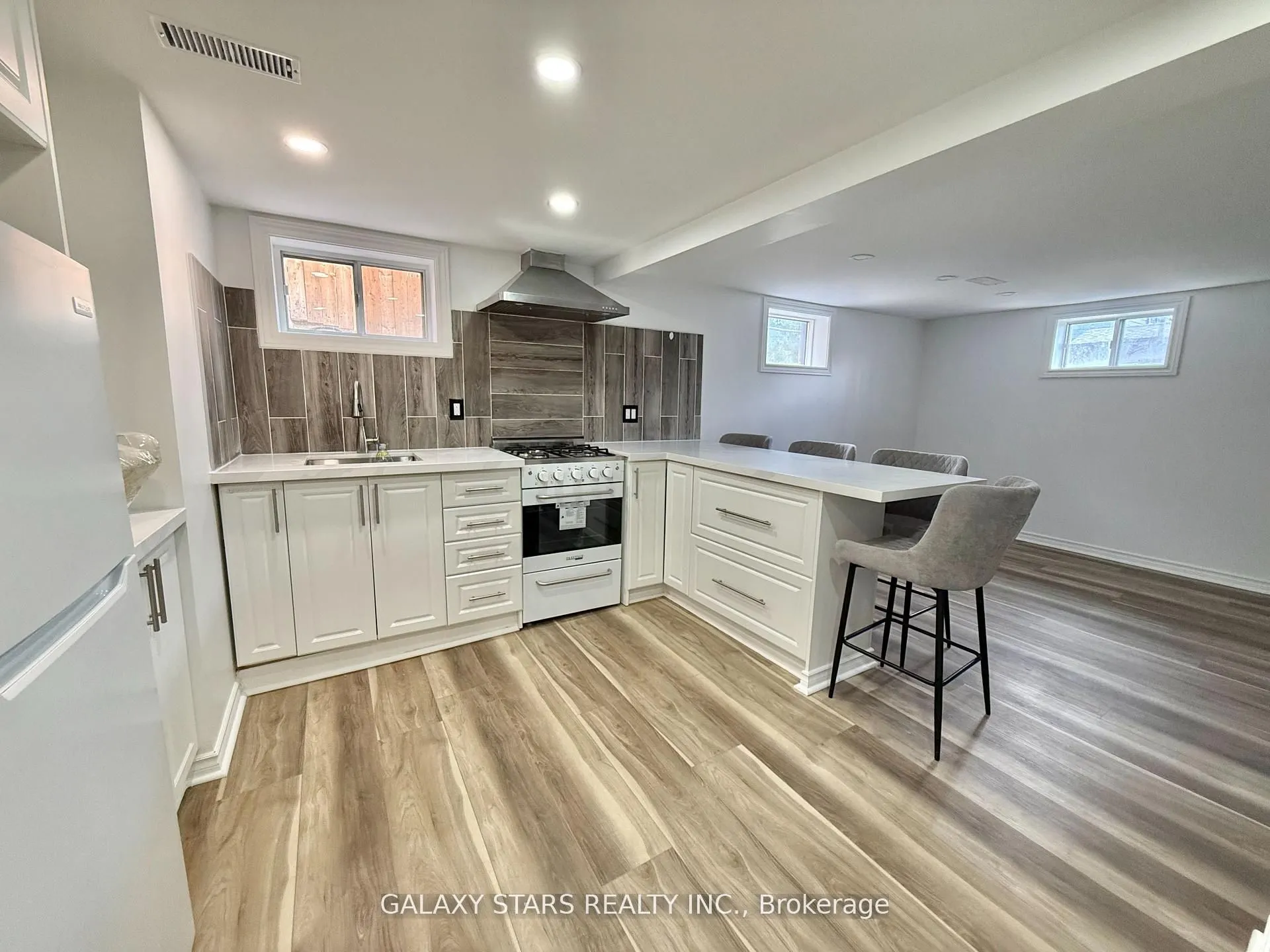 57 Moorecroft Crescent