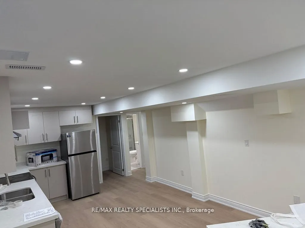 245 Montgomery Avenue