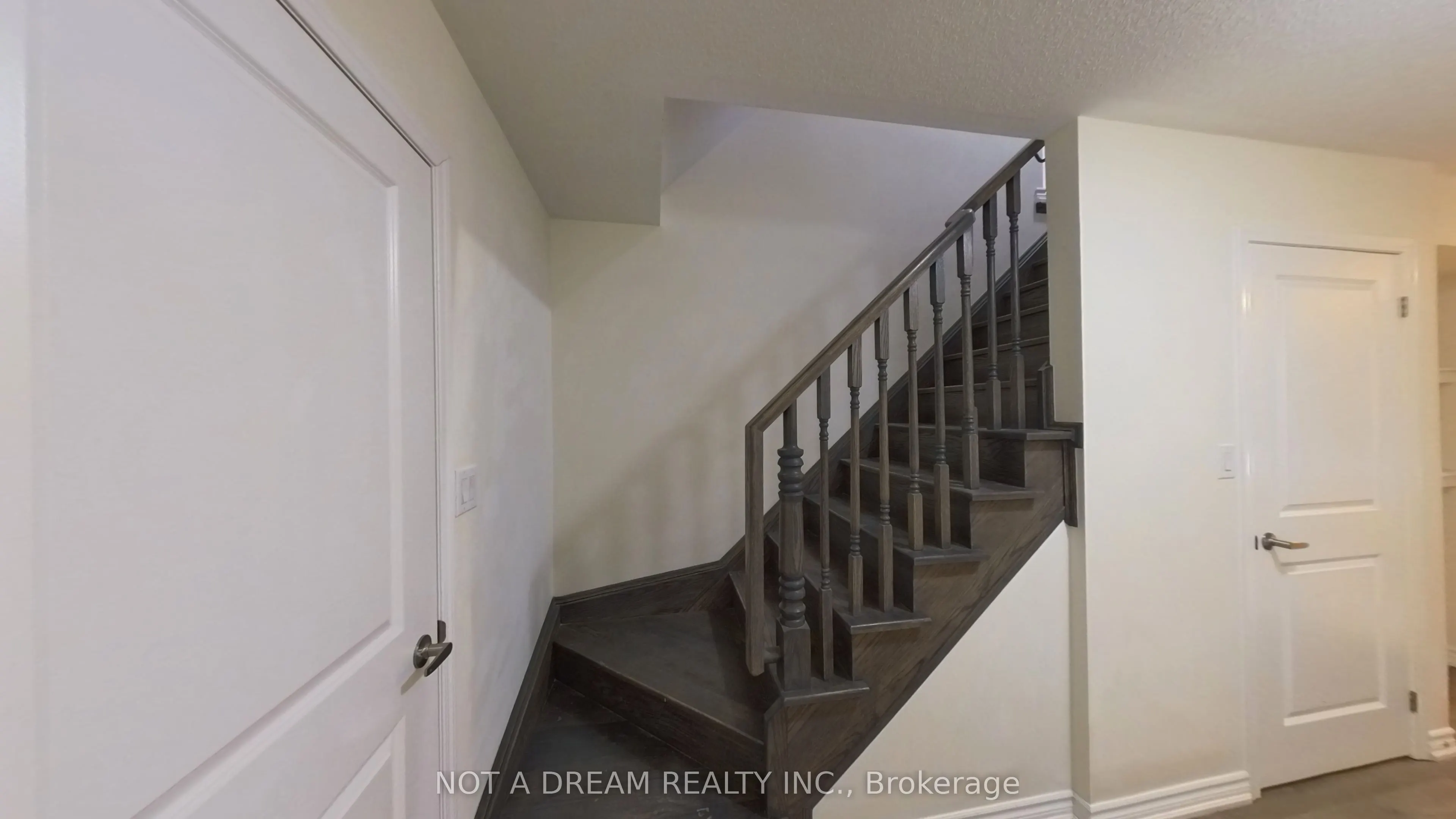 11 Bluegill Crescent