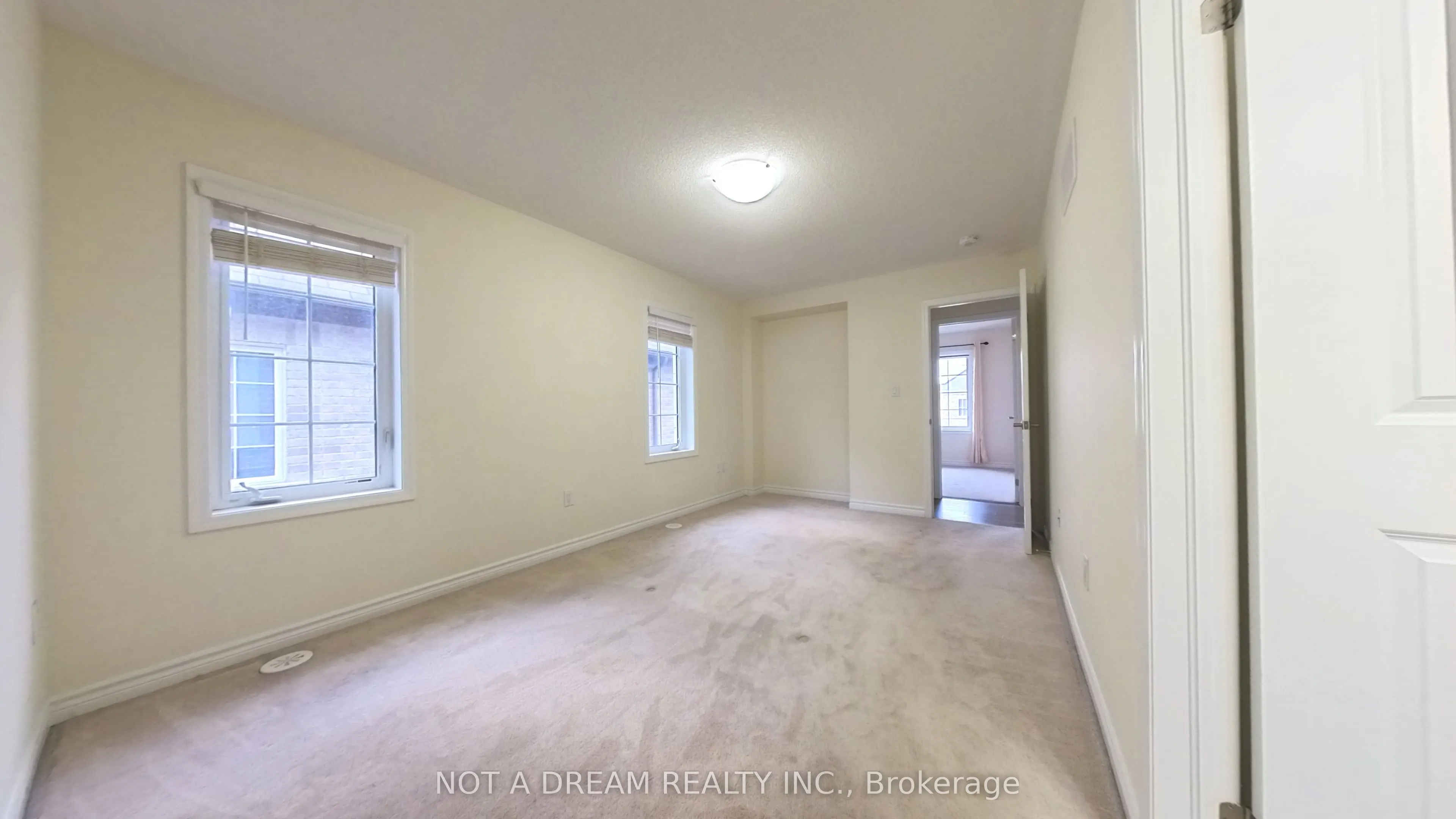 11 Bluegill Crescent