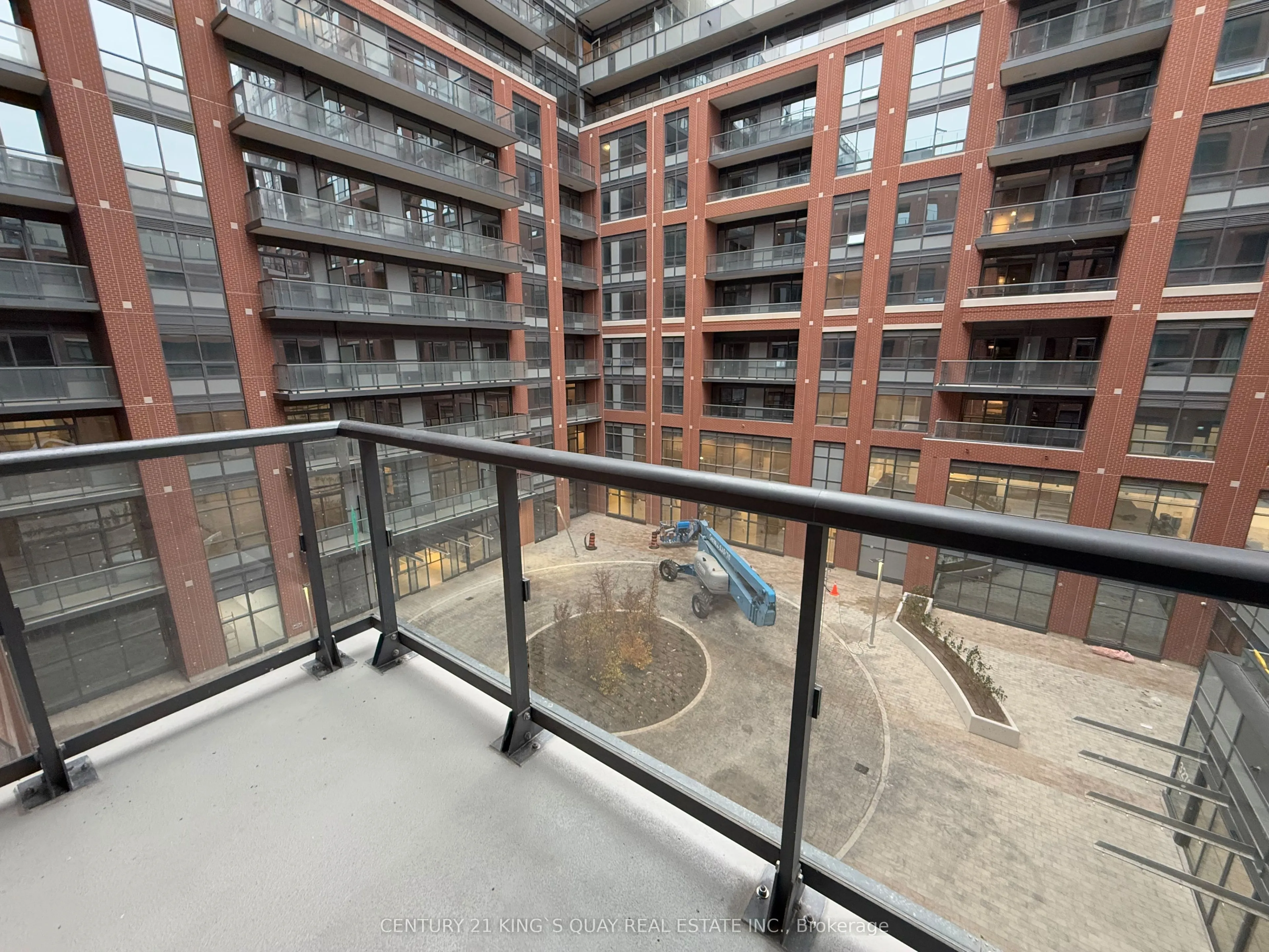 3260 Sheppard Avenue E, #405