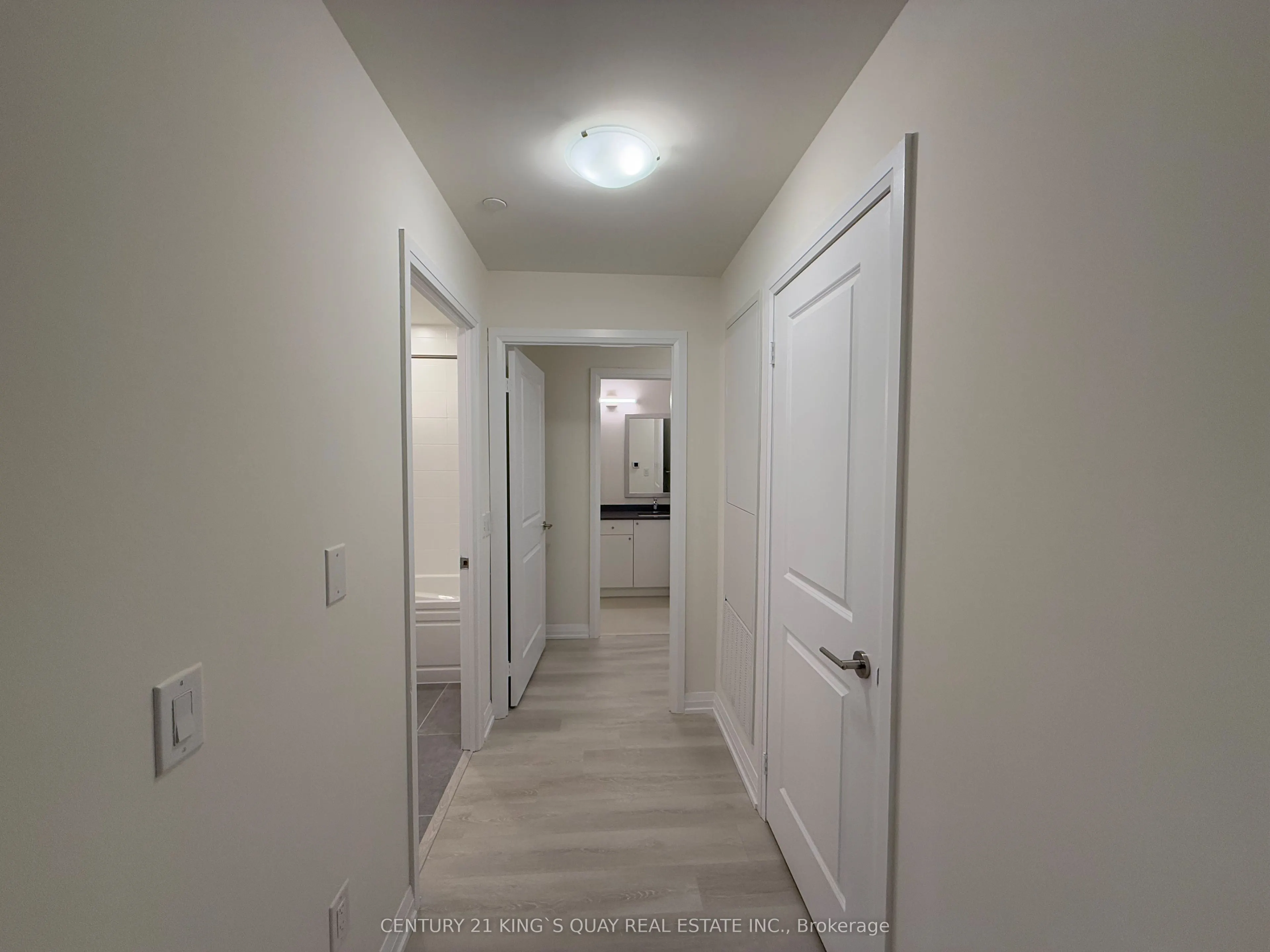 3260 Sheppard Avenue E, #405