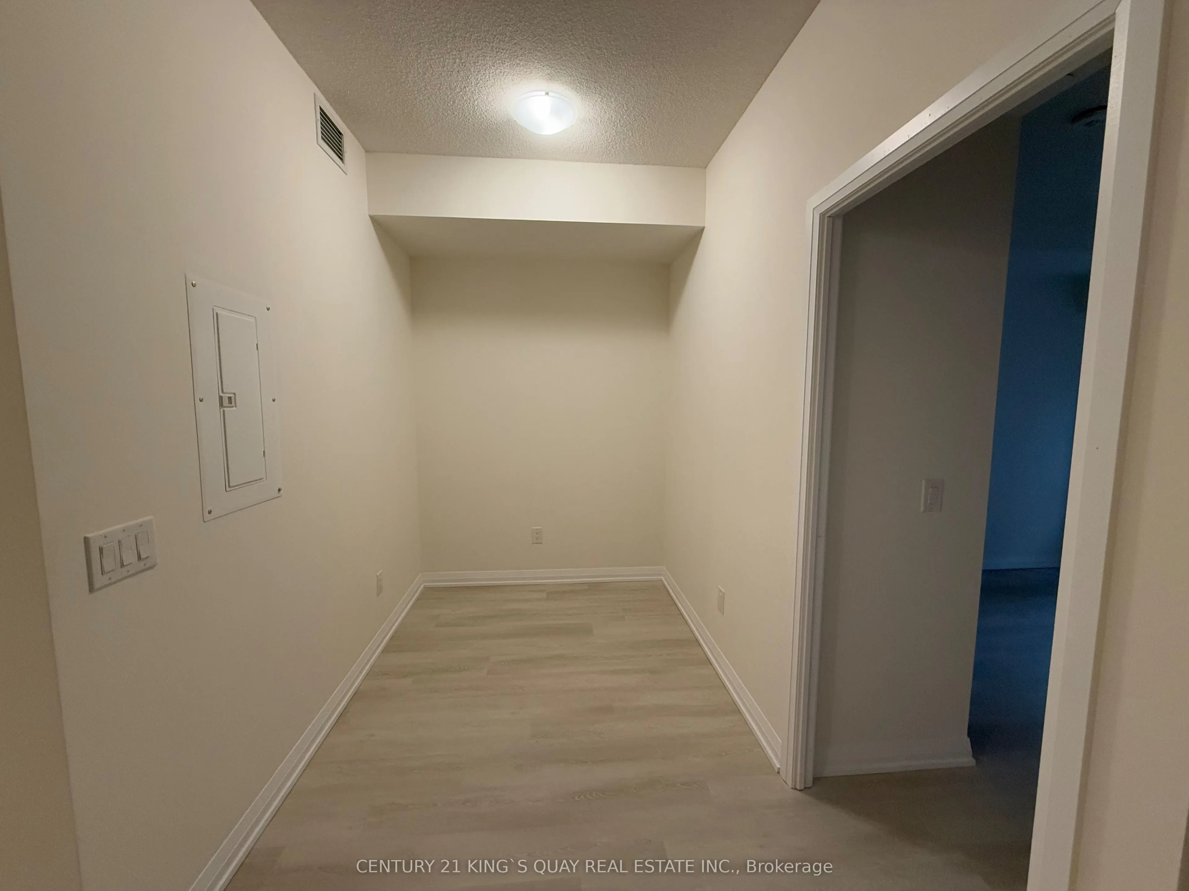 3260 Sheppard Avenue E, #405