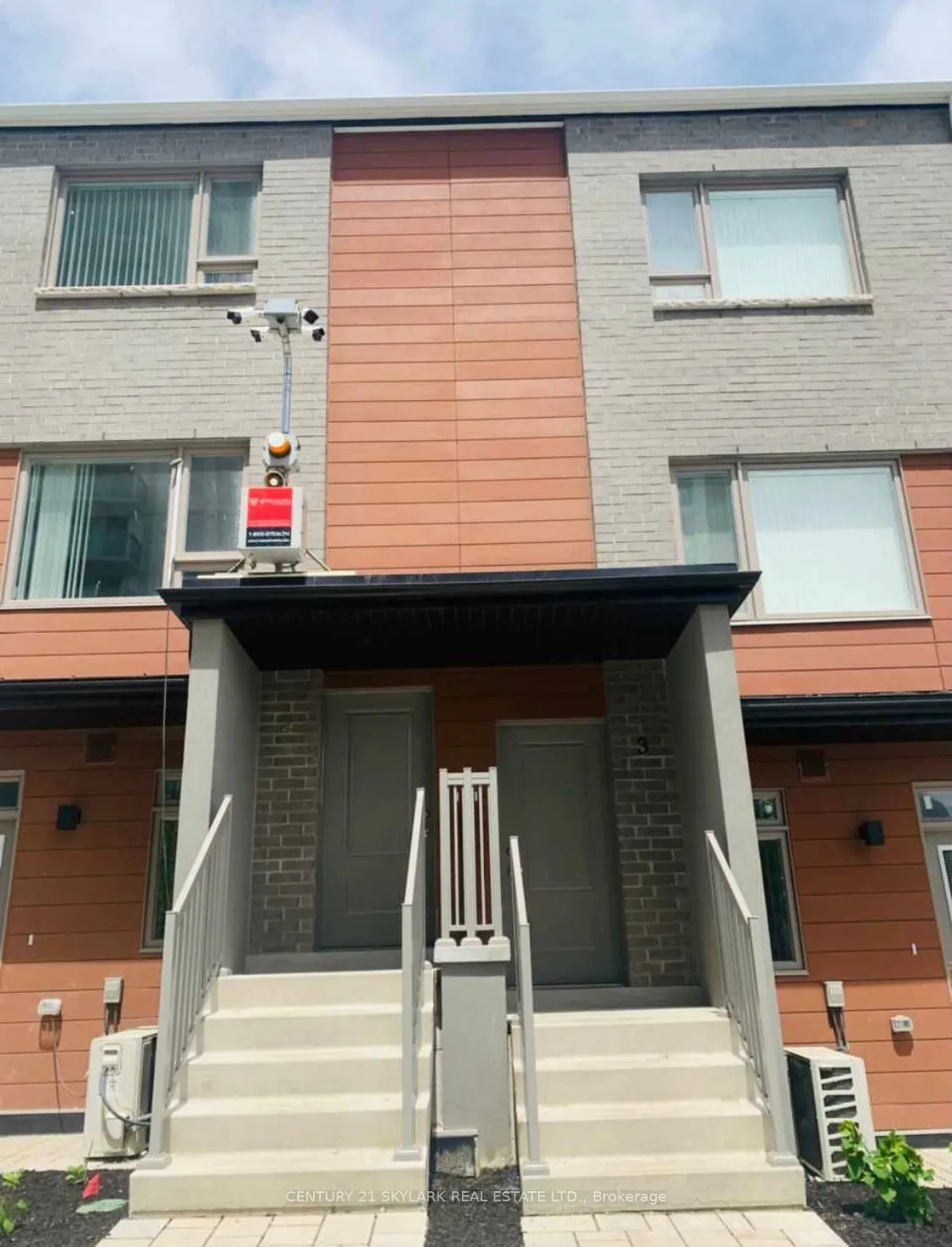 40 Orchid Place Drive, #16