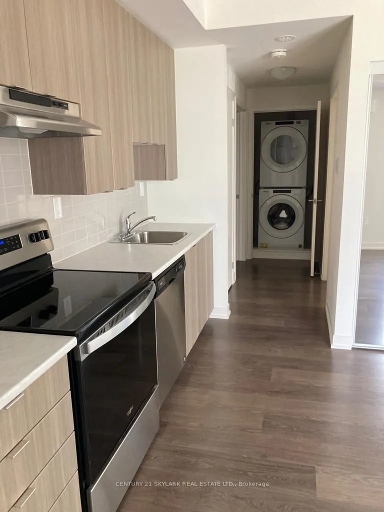 40 Orchid Place Drive, #16