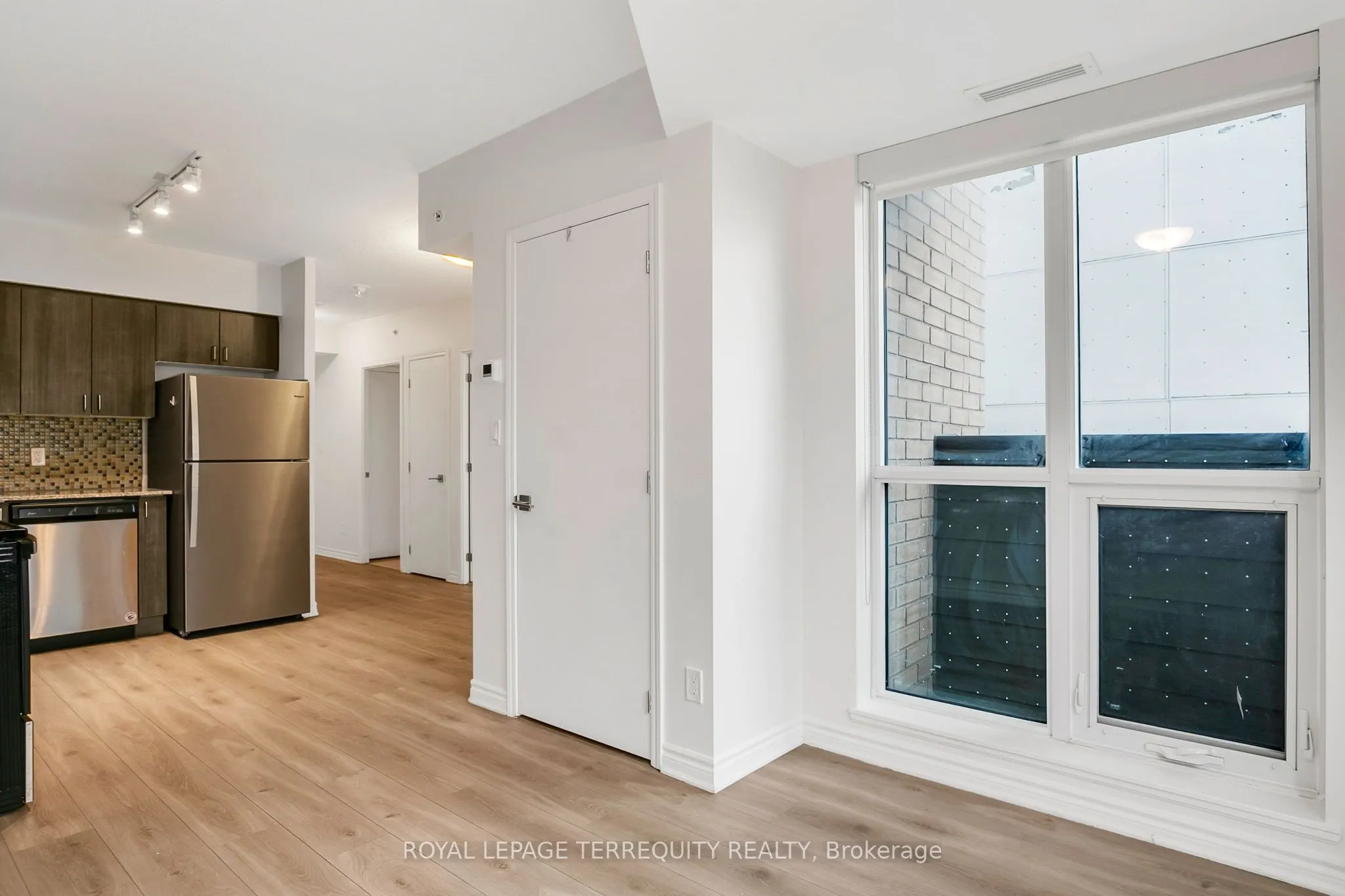 1 Falaise Road, #318