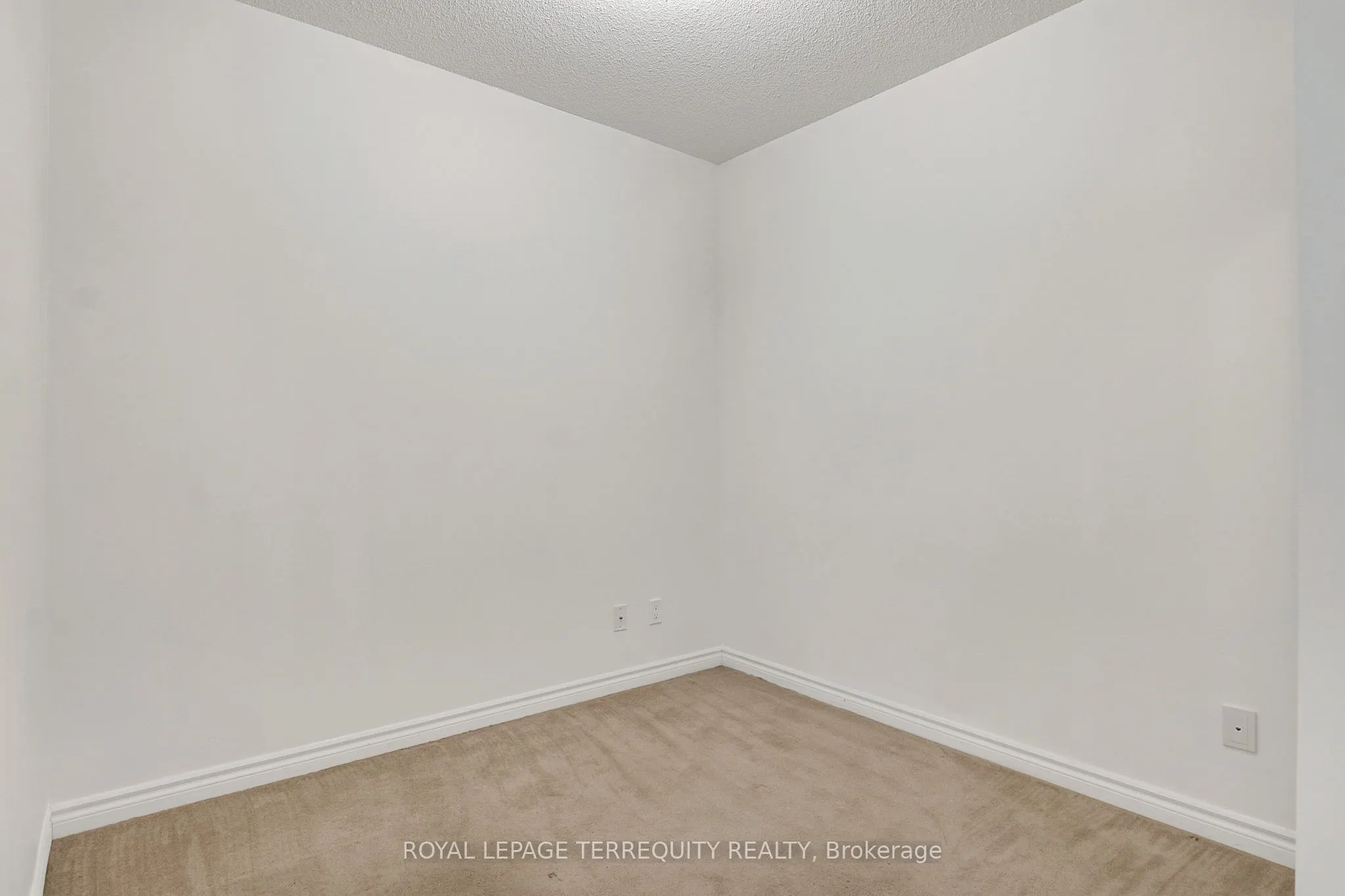 1 Falaise Road, #318