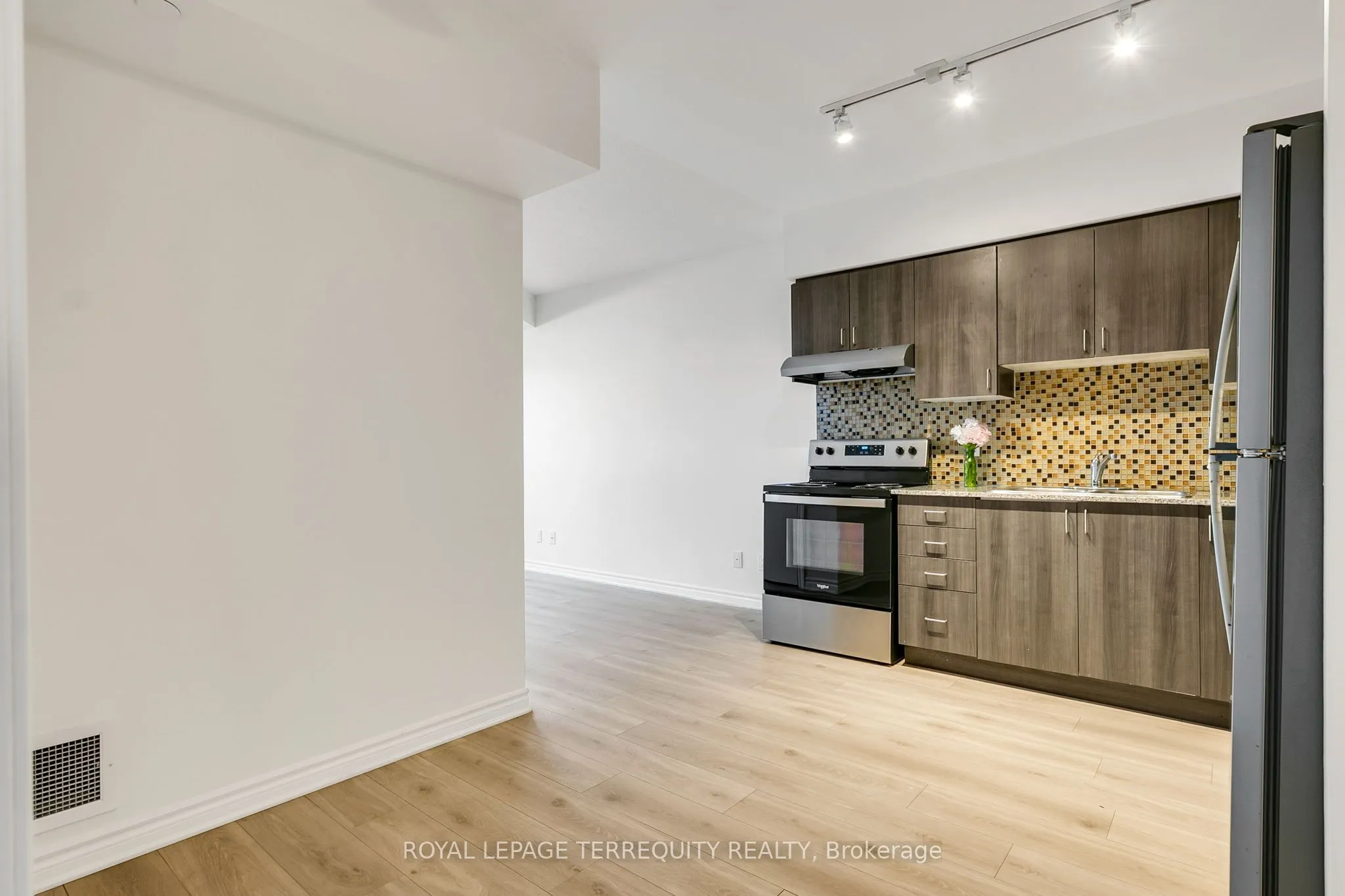 1 Falaise Road, #318