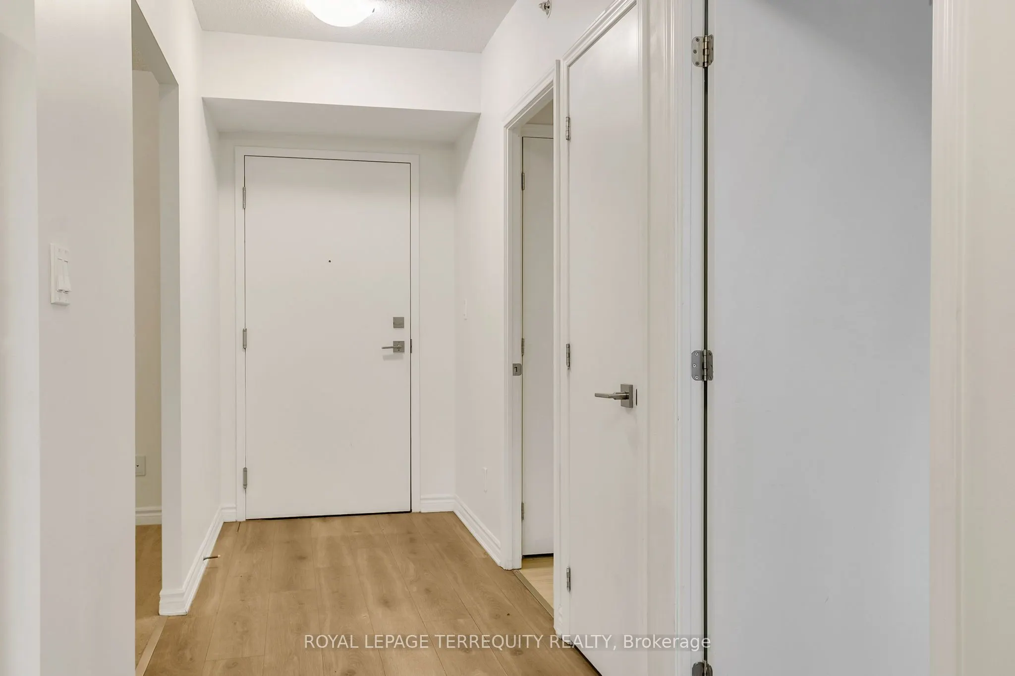 1 Falaise Road, #318