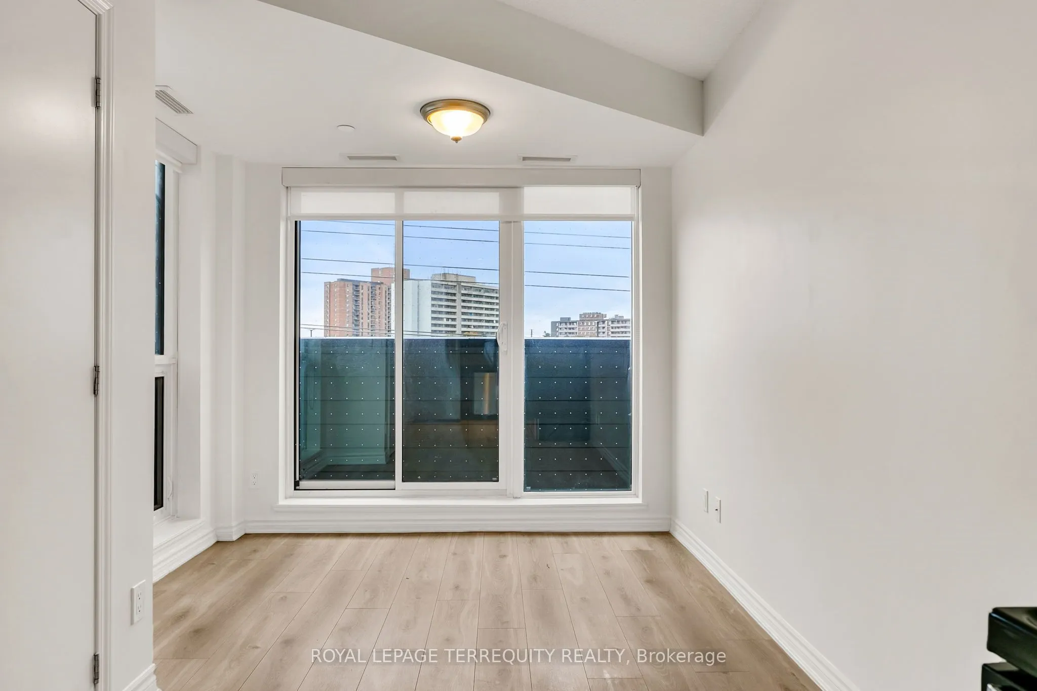 1 Falaise Road, #318