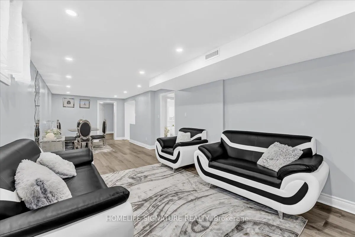 83 Pachino Boulevard