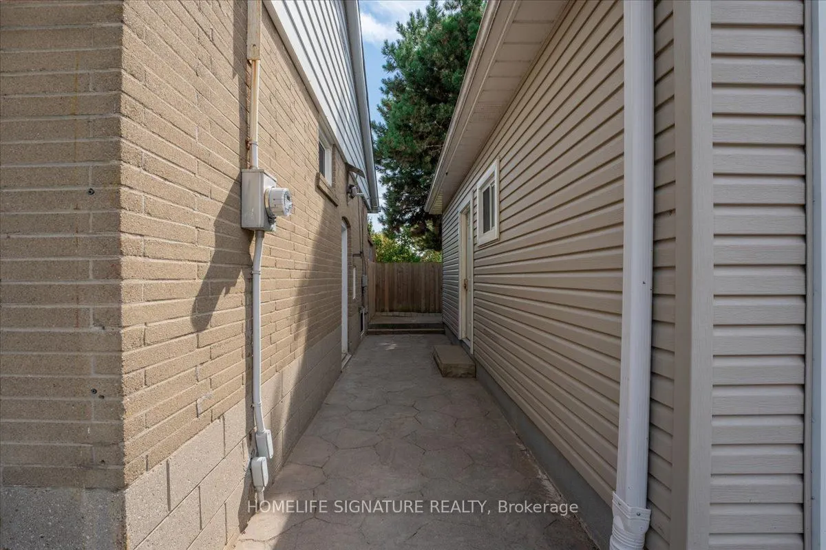 83 Pachino Boulevard