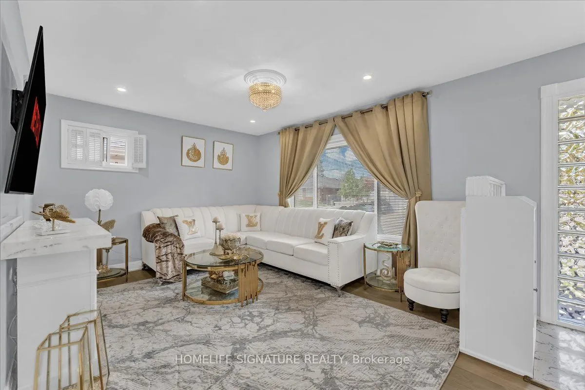 83 Pachino Boulevard