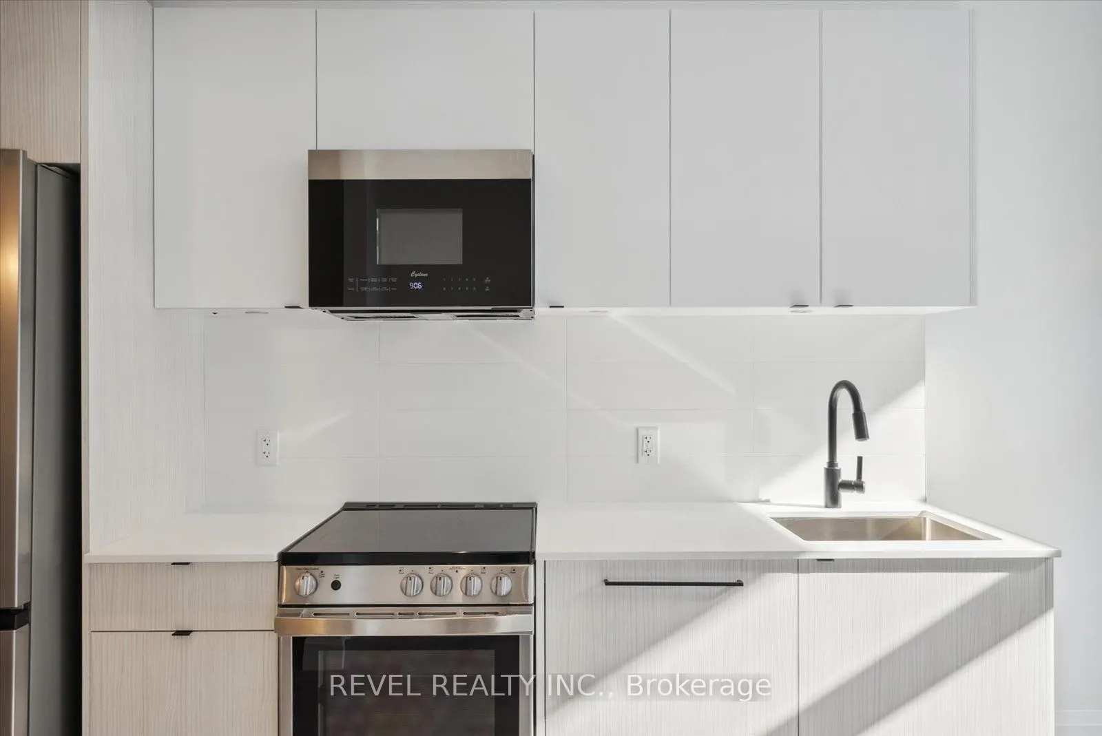 2369 Danforth Avenue, #102