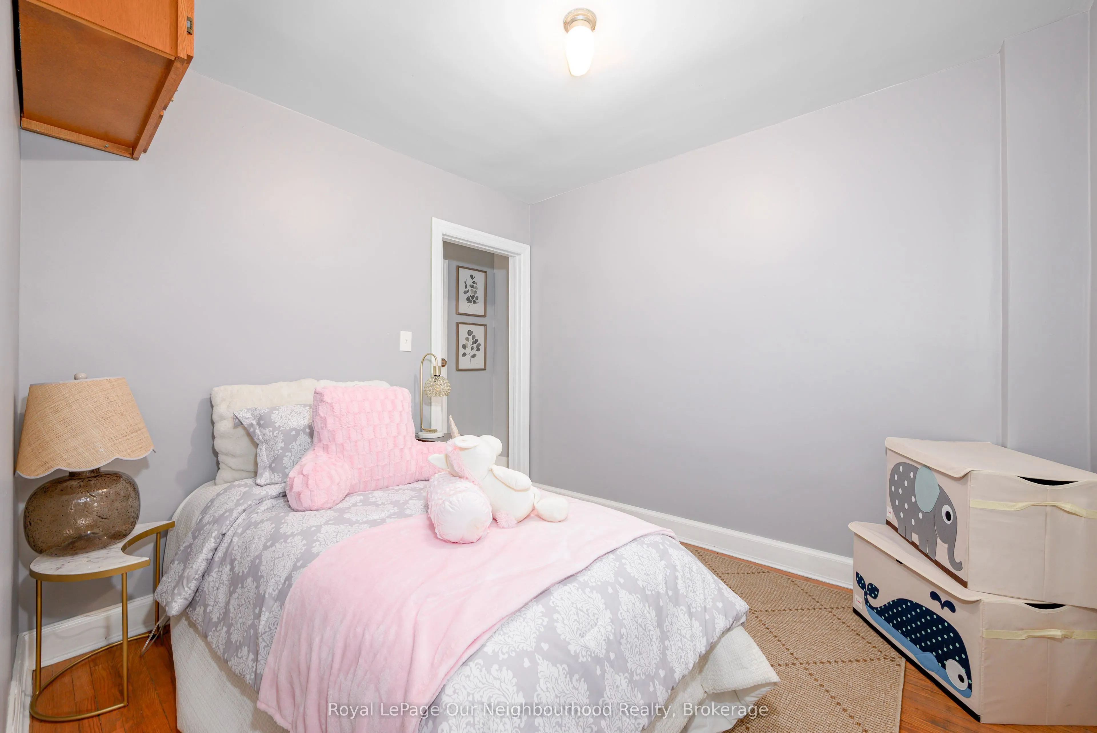 221 Liberty Street N