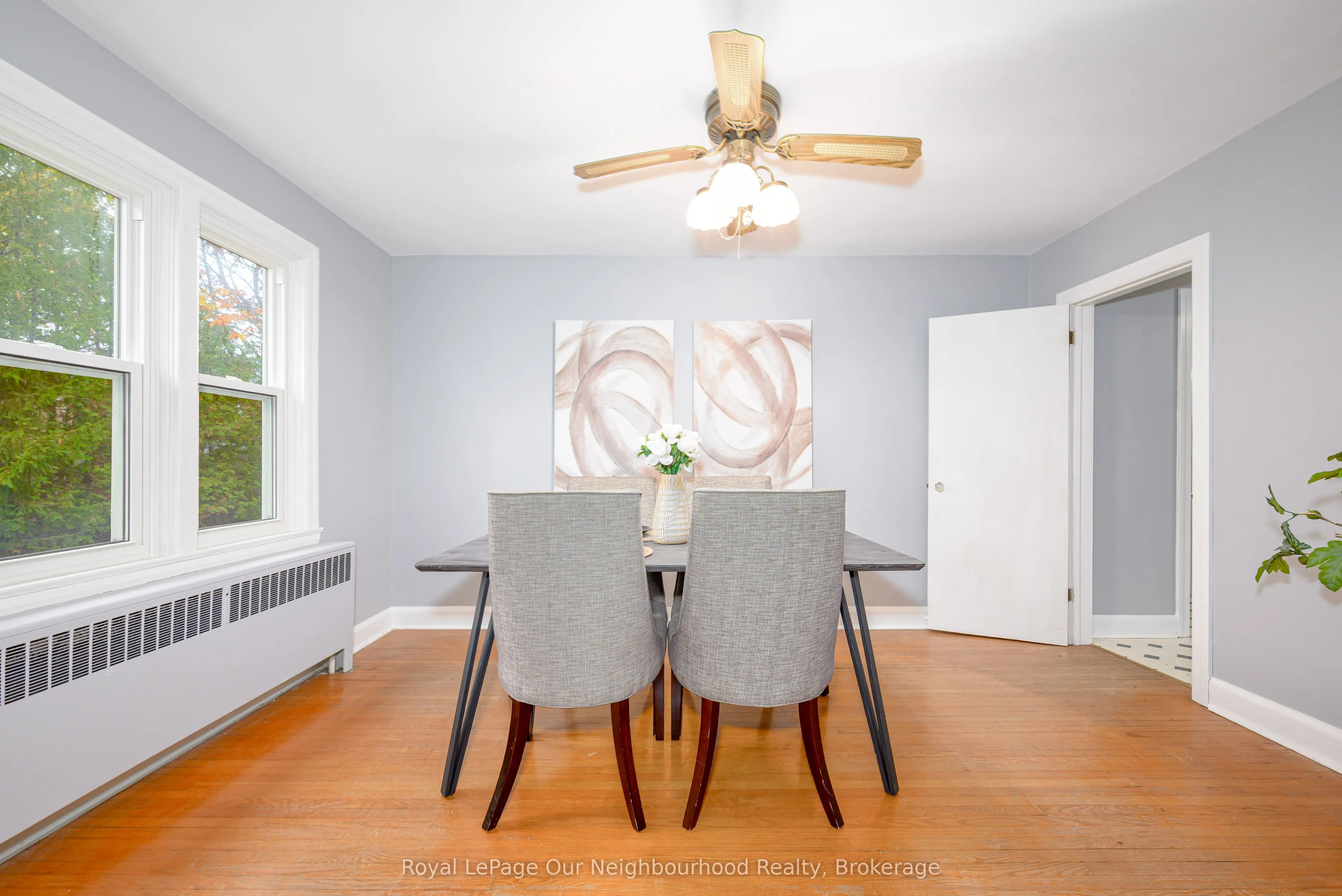 221 Liberty Street N