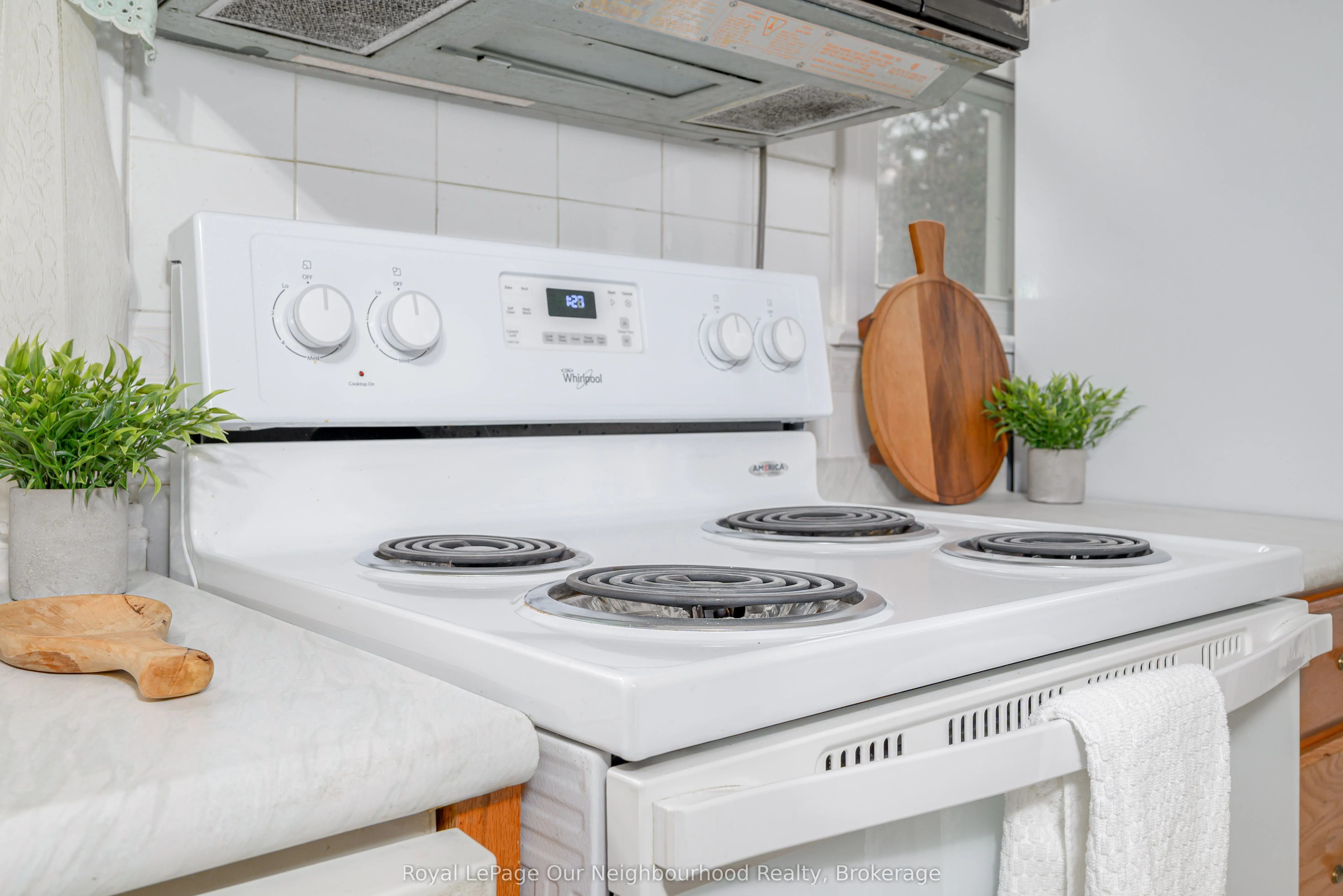 221 Liberty Street N