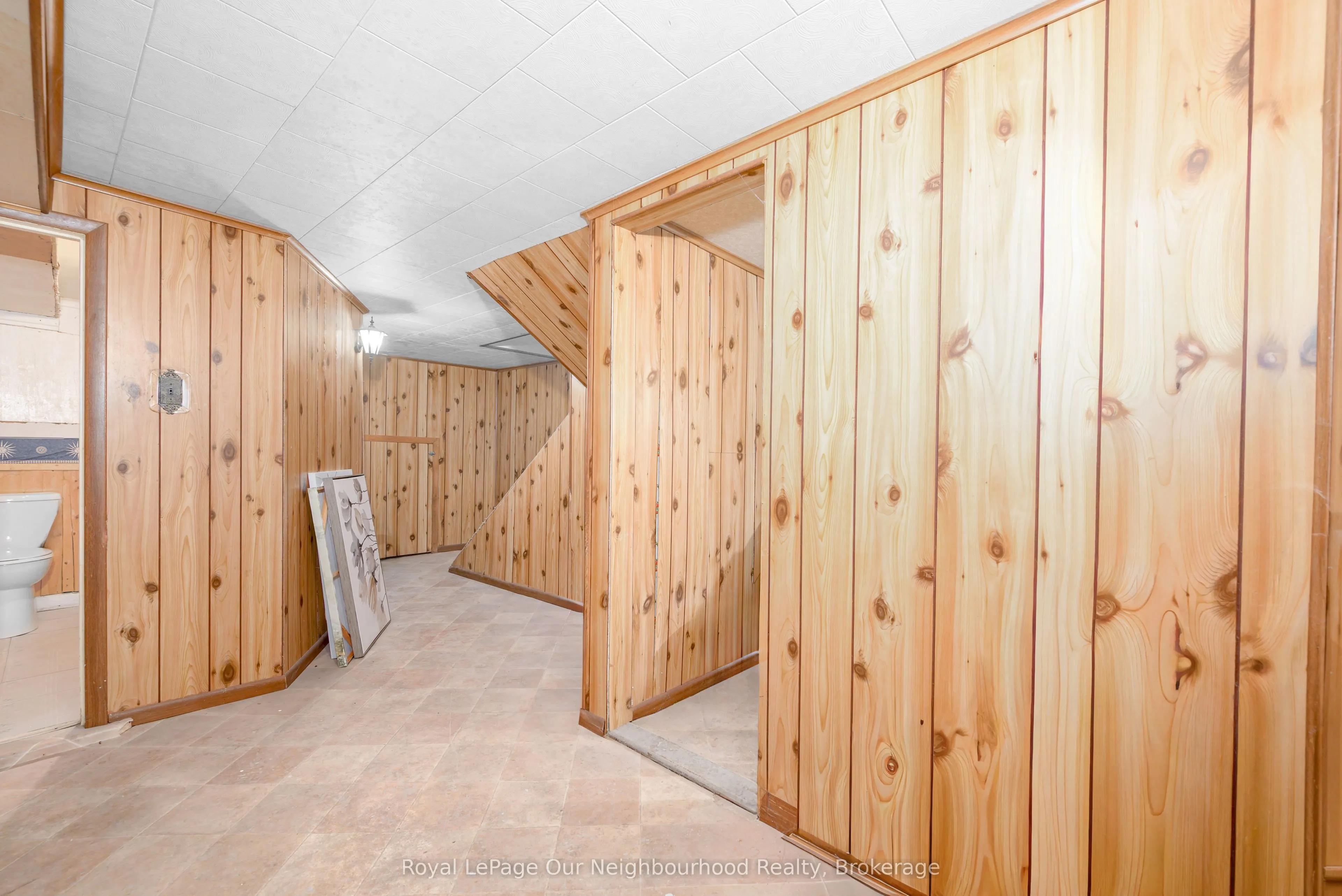 221 Liberty Street N