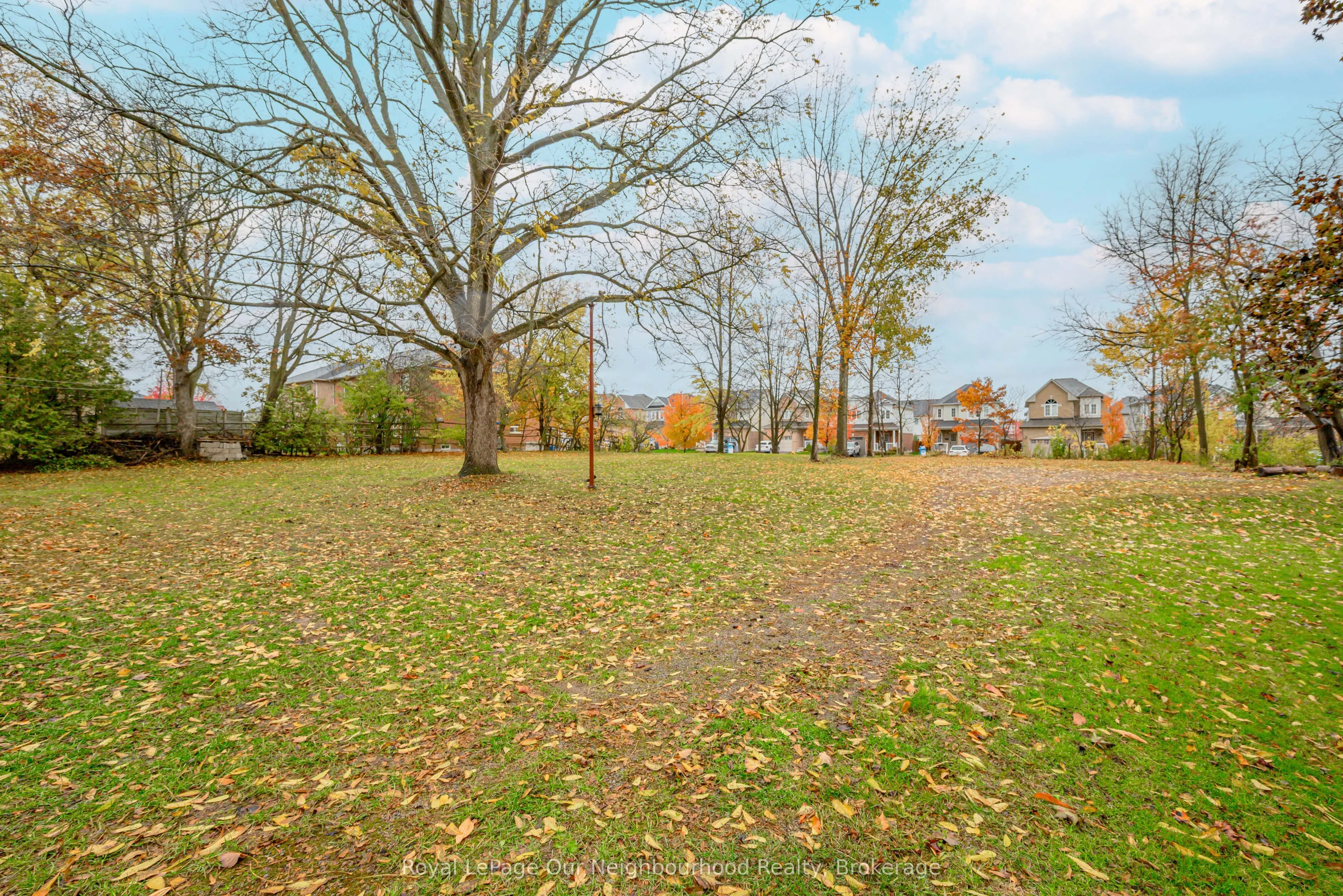 221 Liberty Street N