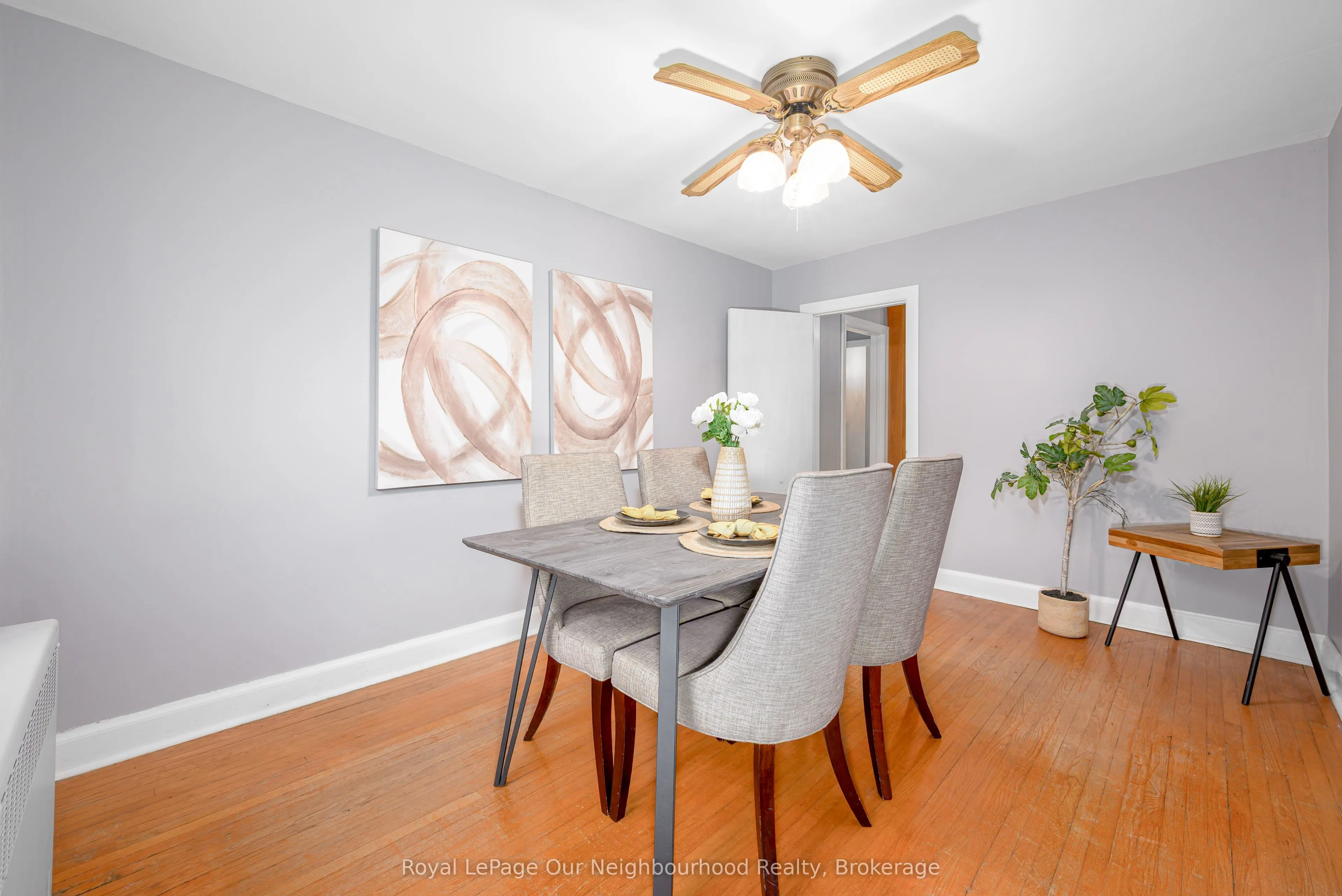 221 Liberty Street N