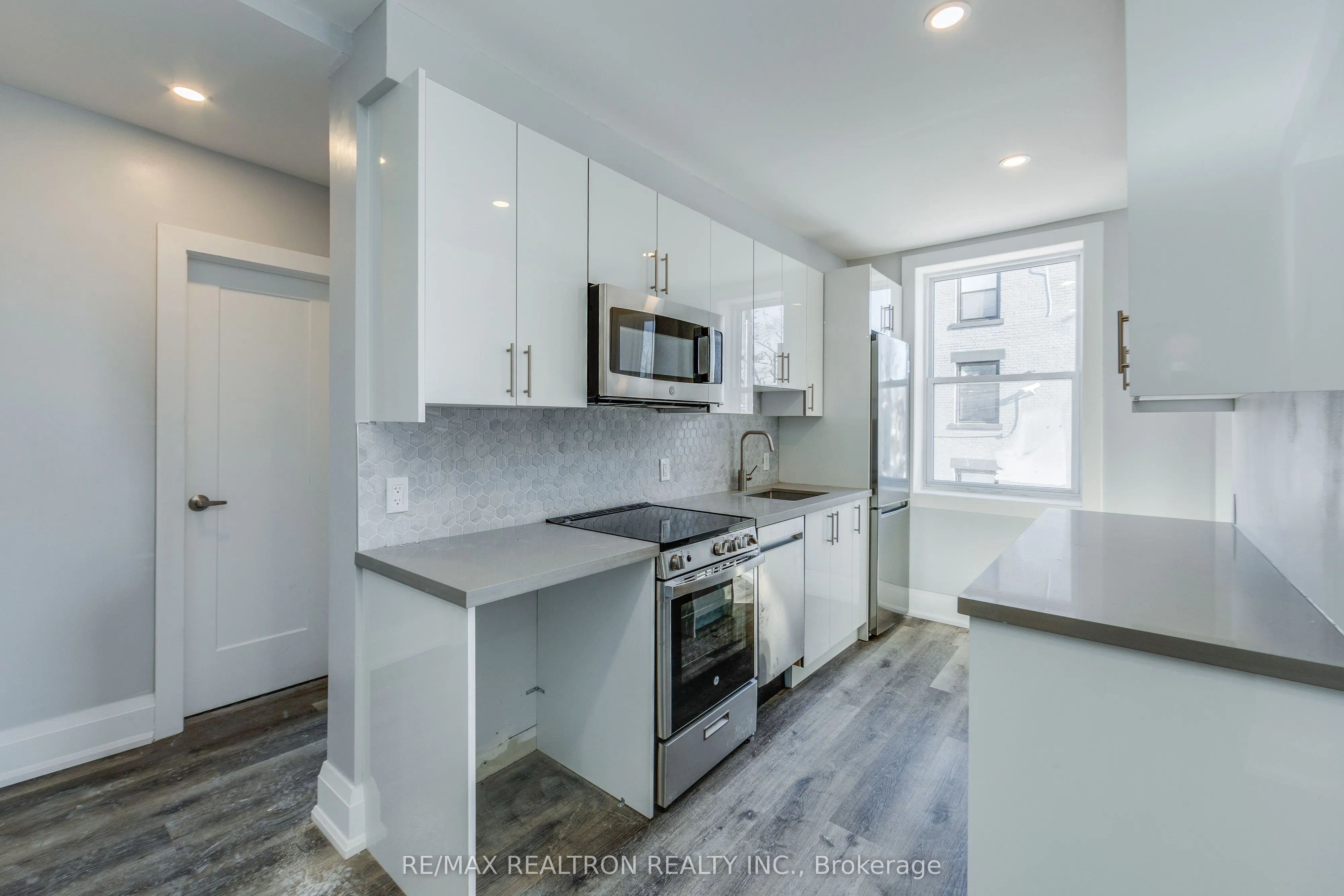 1480 Dundas Street E, #3
