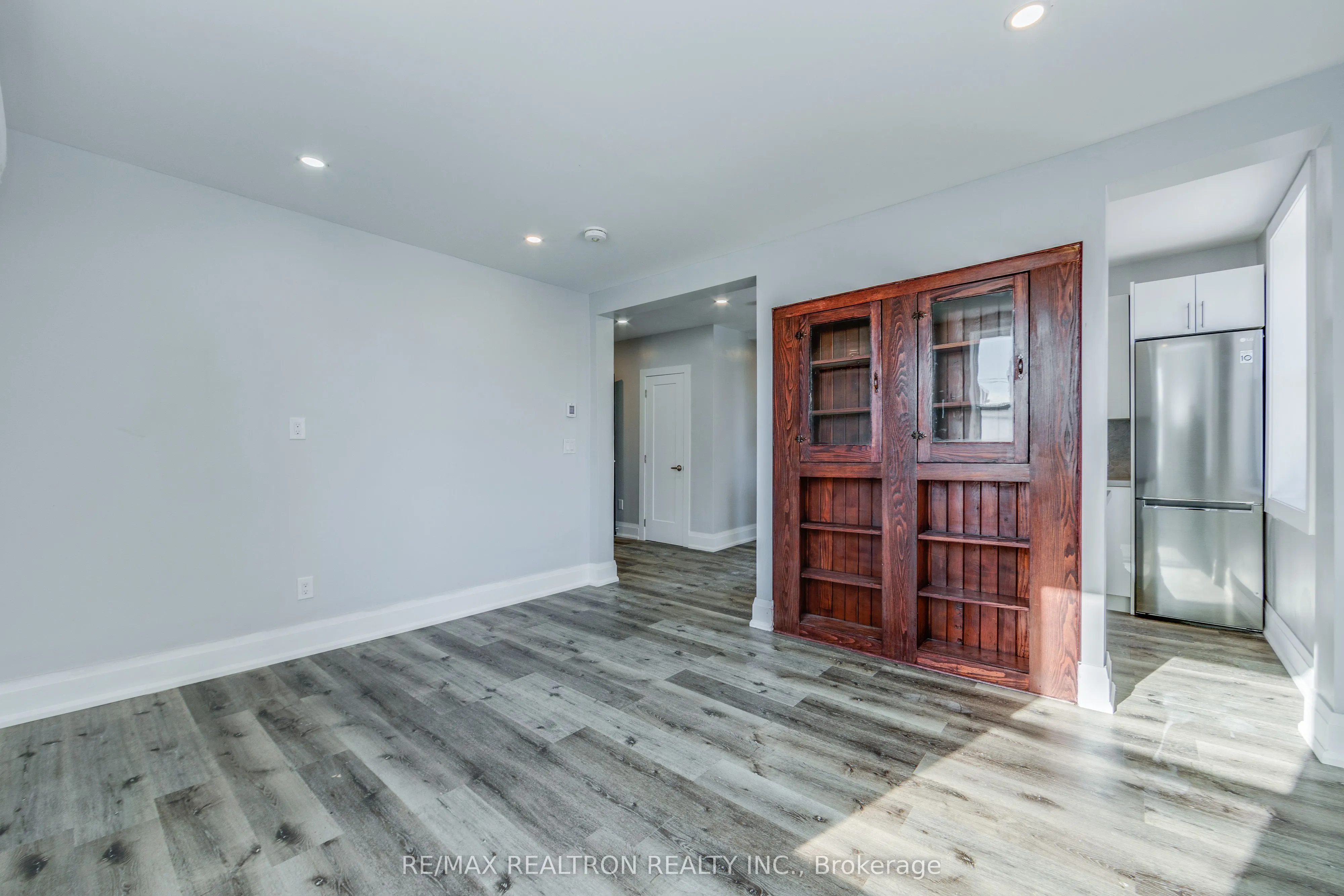 1480 Dundas Street E, #3