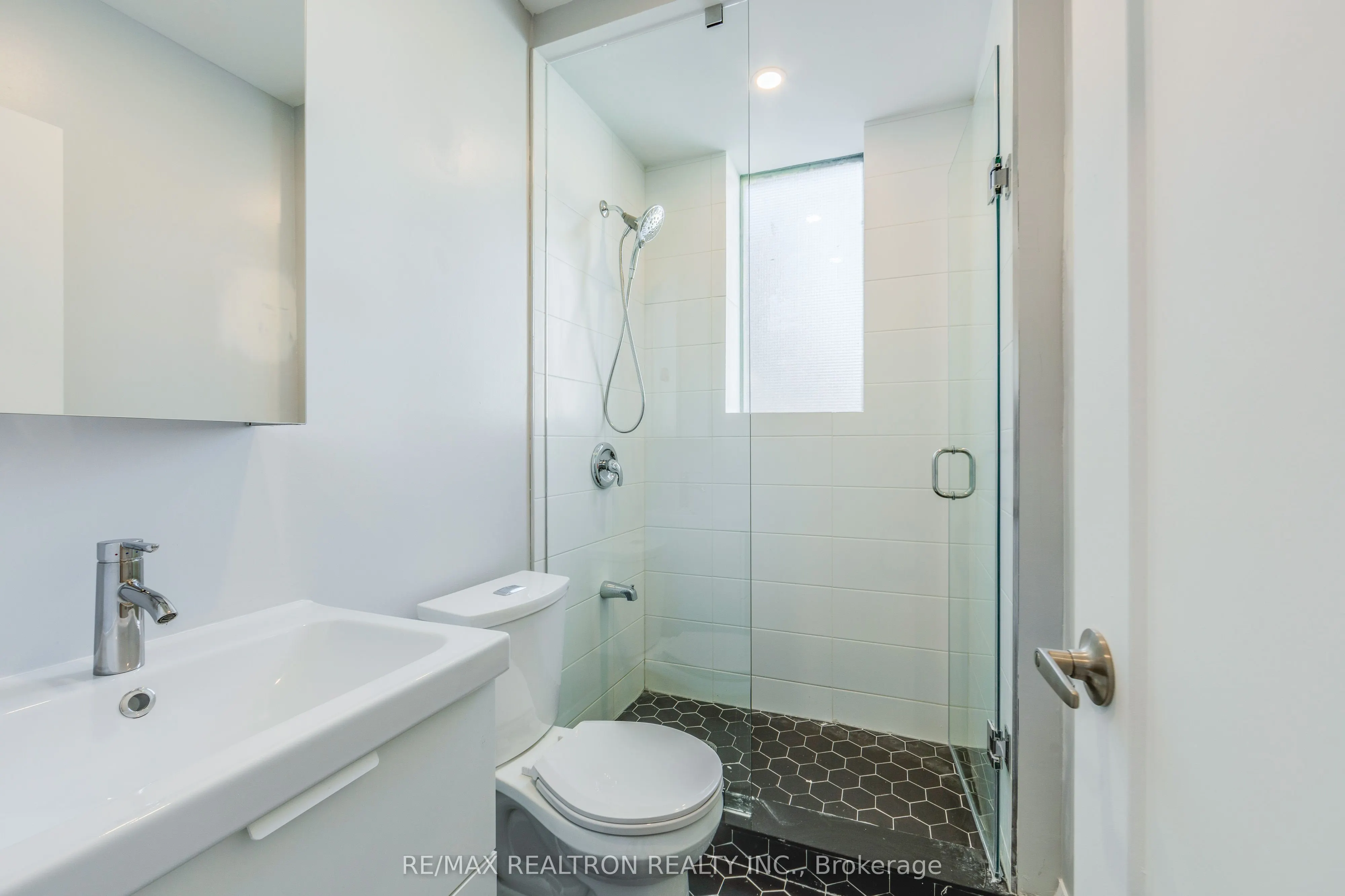 1480 Dundas Street E, #3
