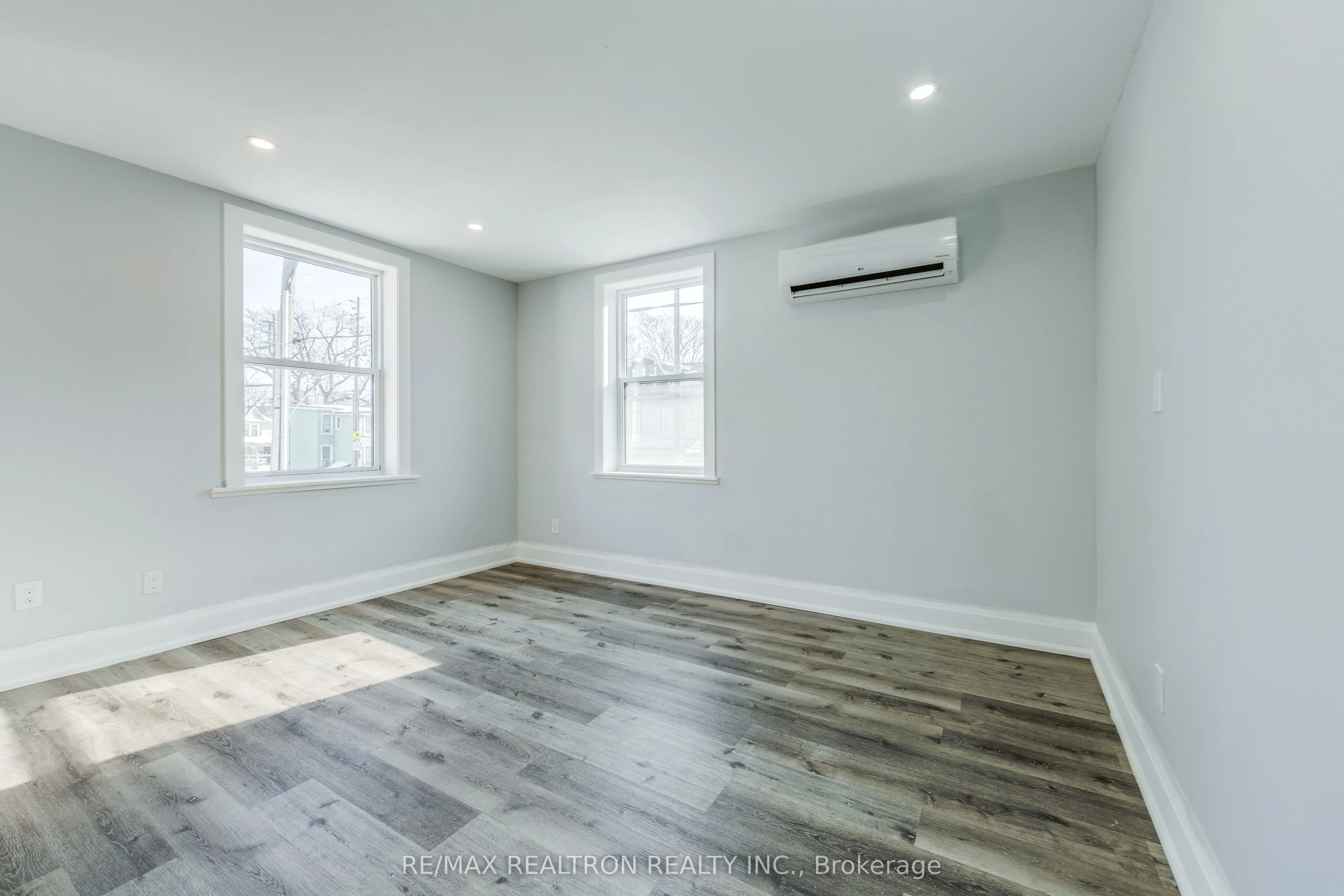 1480 Dundas Street E, #3
