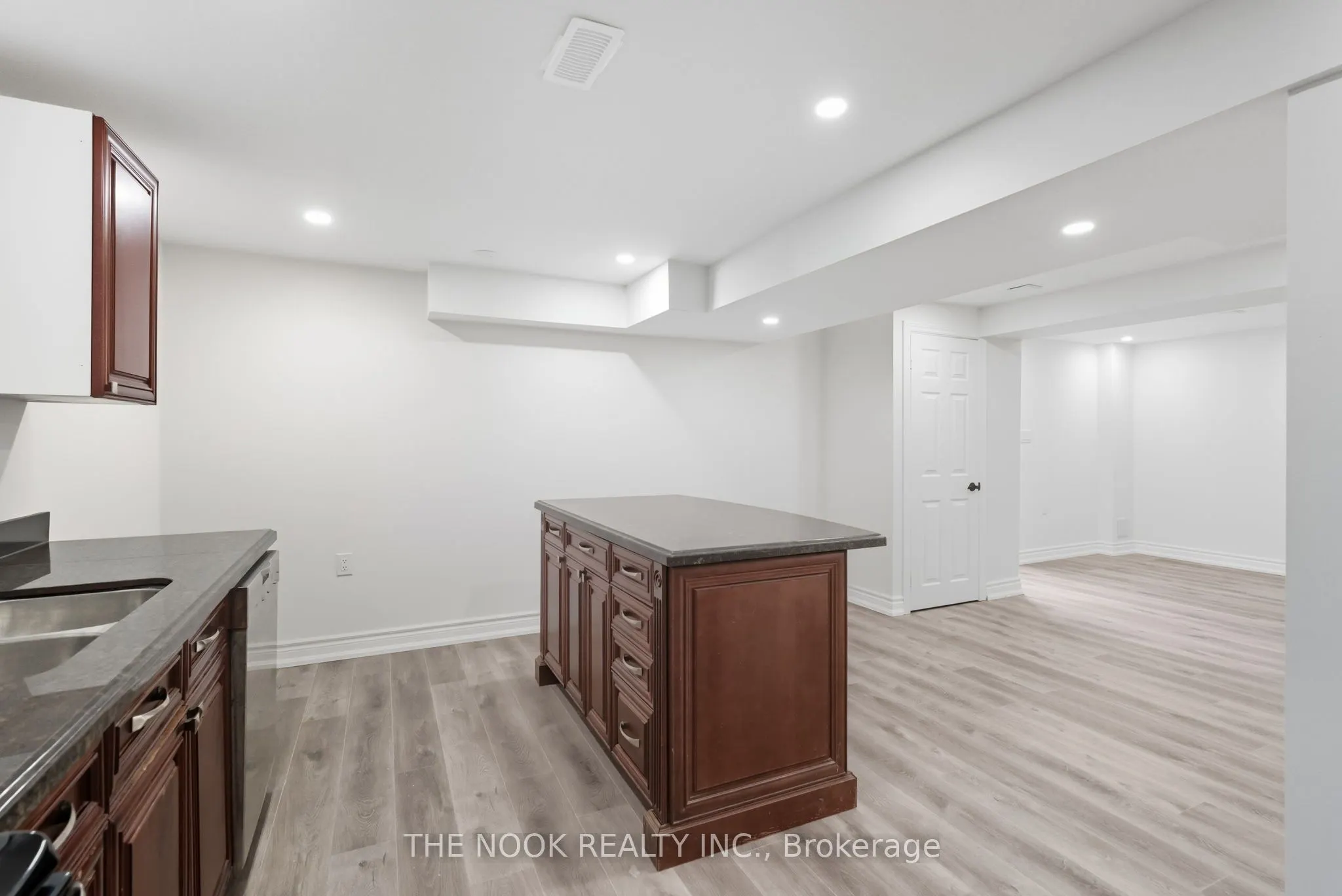 1941 Lydia Crescent, #BSMNT