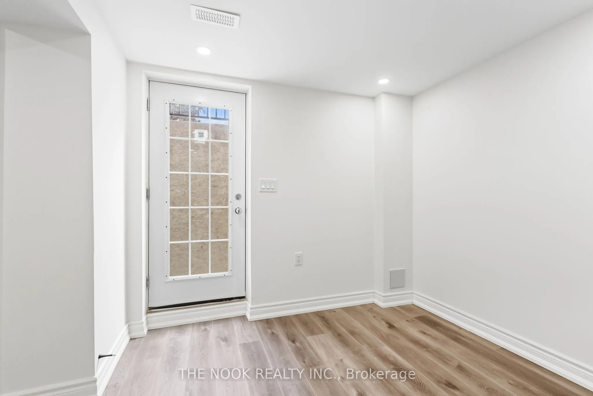 1941 Lydia Crescent, #BSMNT