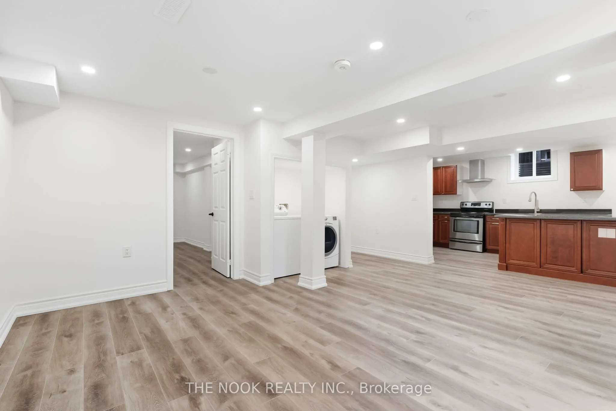 1941 Lydia Crescent, #BSMNT