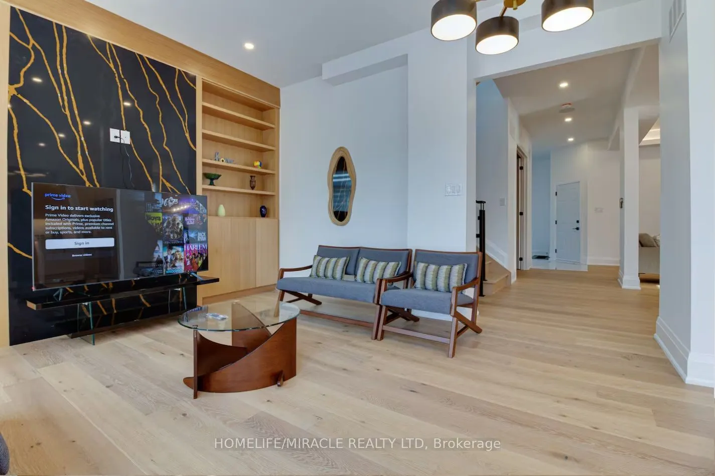 10 Stamford Square S