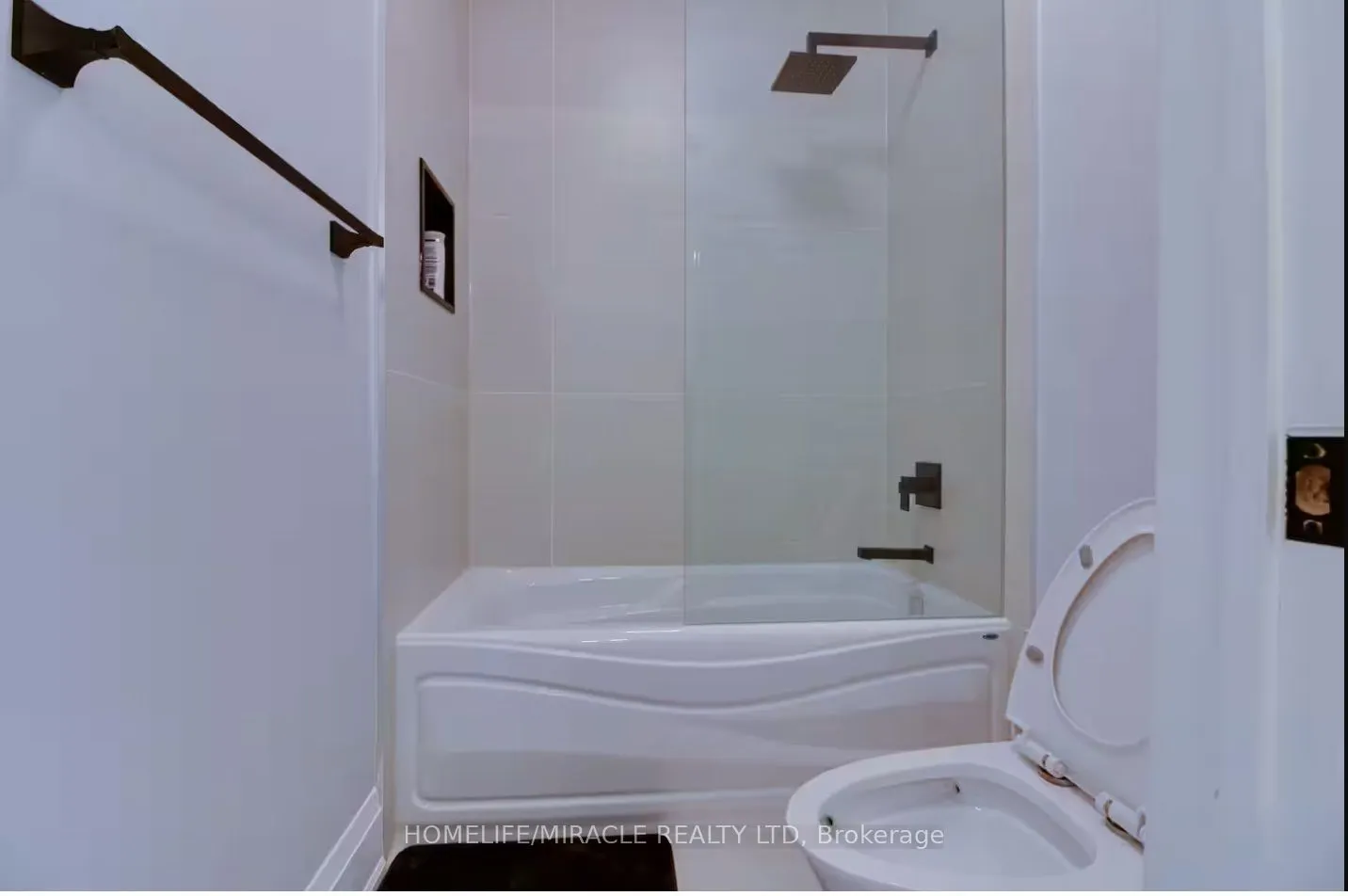 10 Stamford Square S