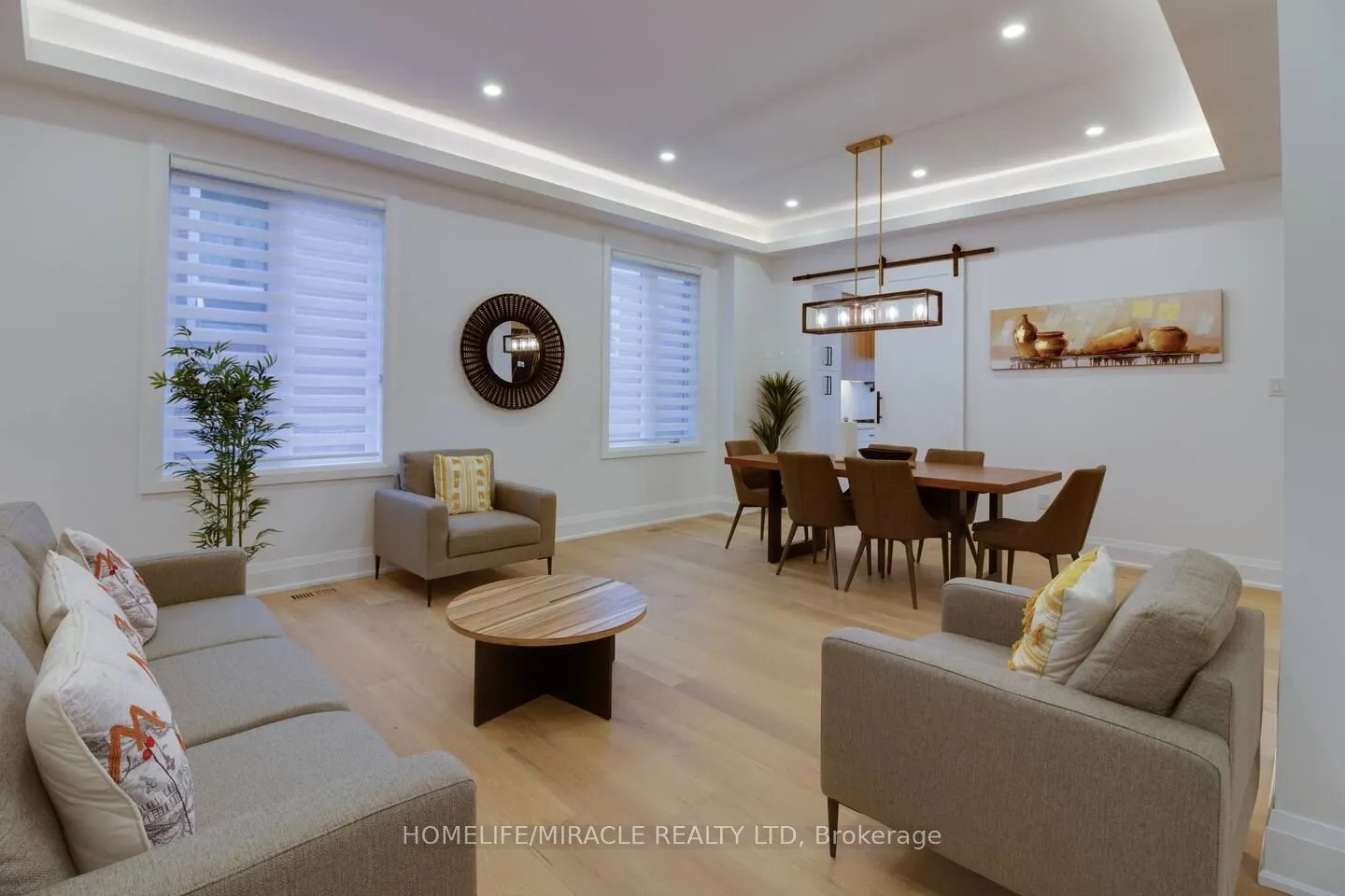 10 Stamford Square S